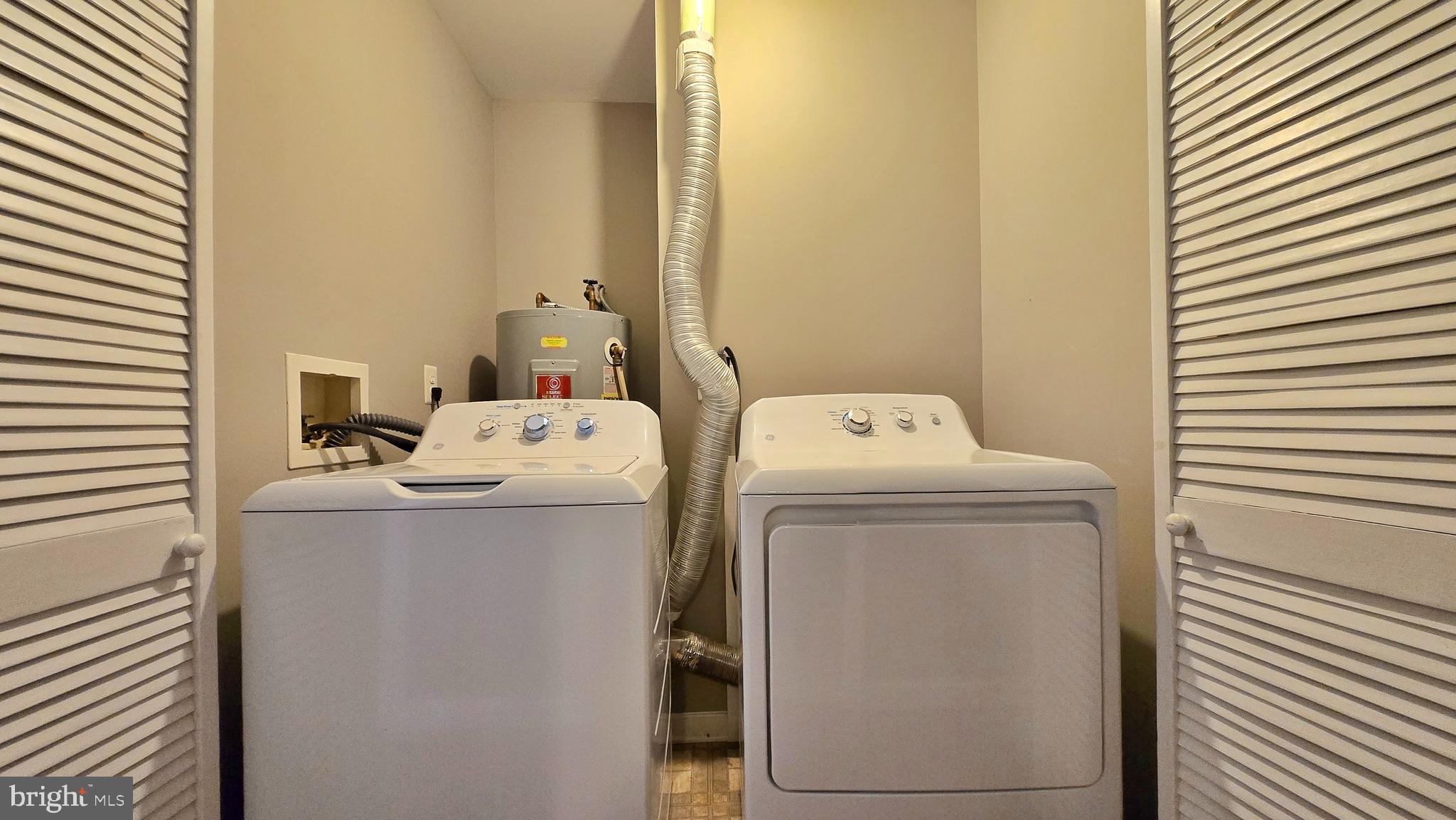 VISTA WOODS - Residential