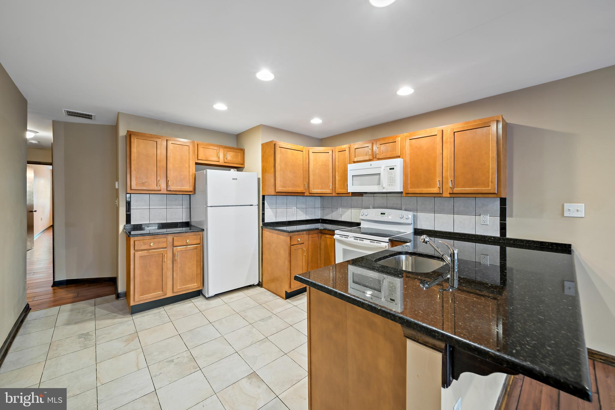 PHILADELPHIA (SOUTH) - Residential Lease