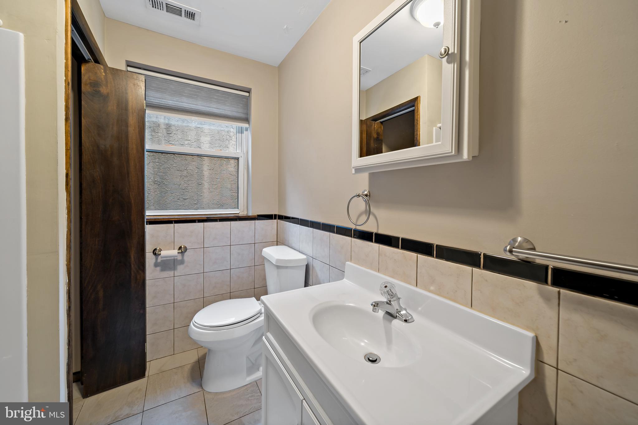 PHILADELPHIA (SOUTH) - Residential Lease