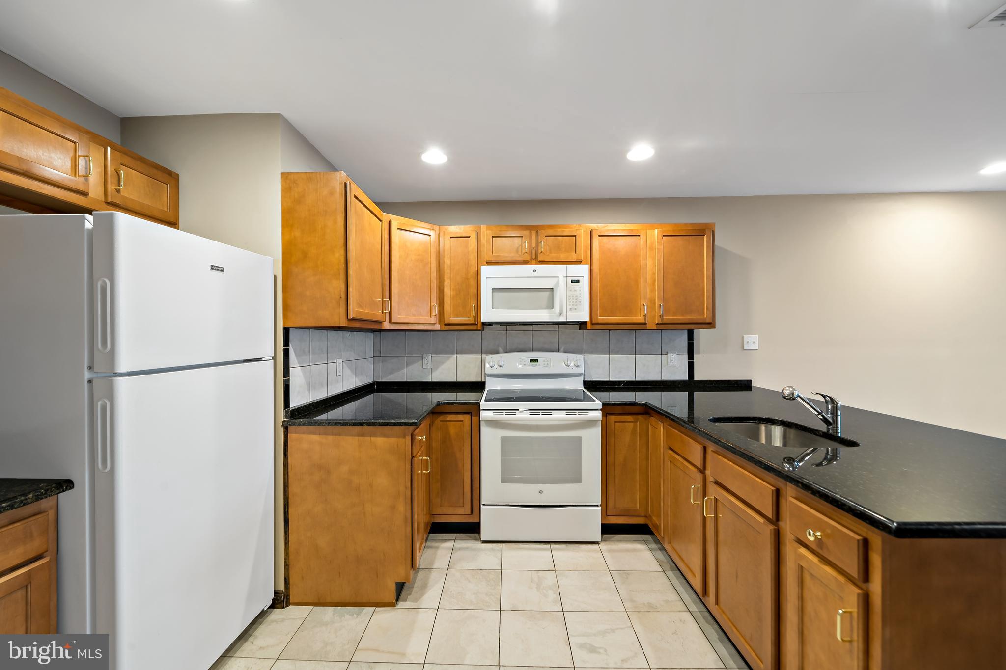 PHILADELPHIA (SOUTH) - Residential Lease