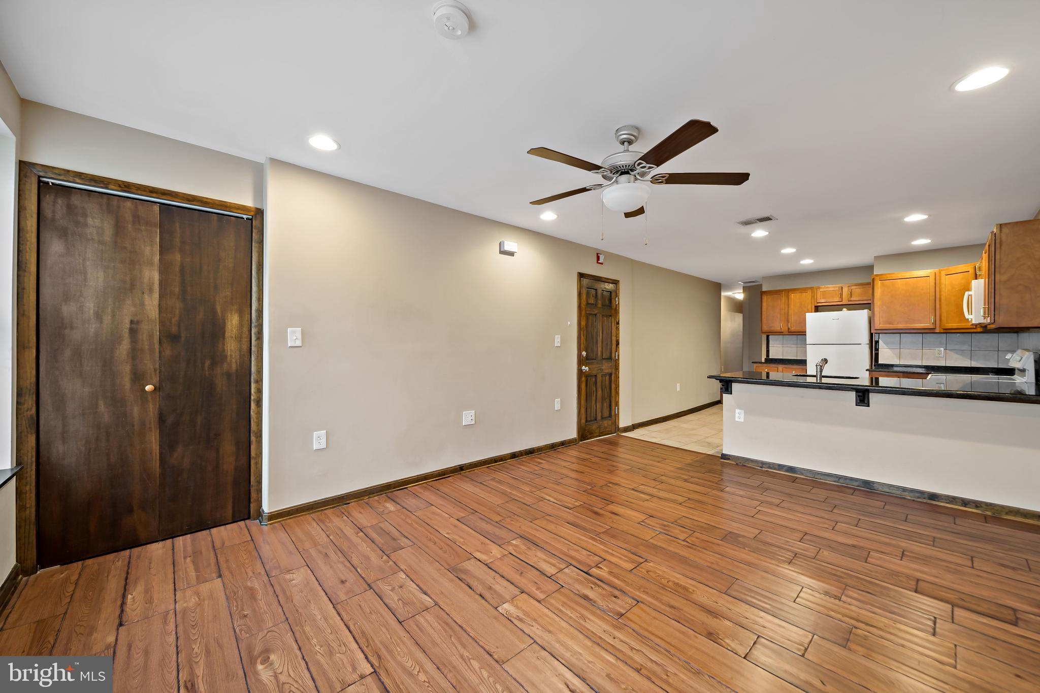 PHILADELPHIA (SOUTH) - Residential Lease