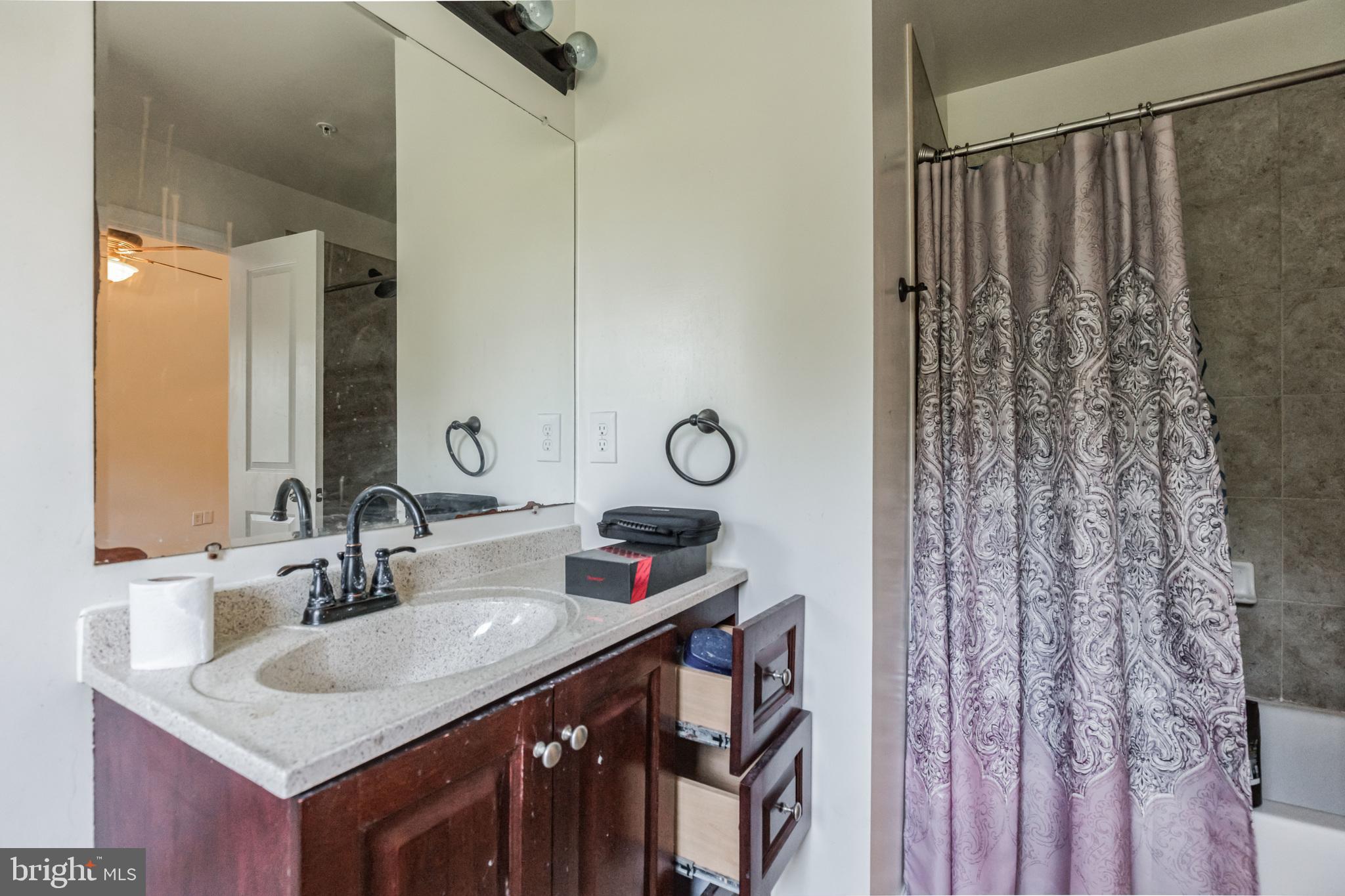 SETON SQUARE - Residential