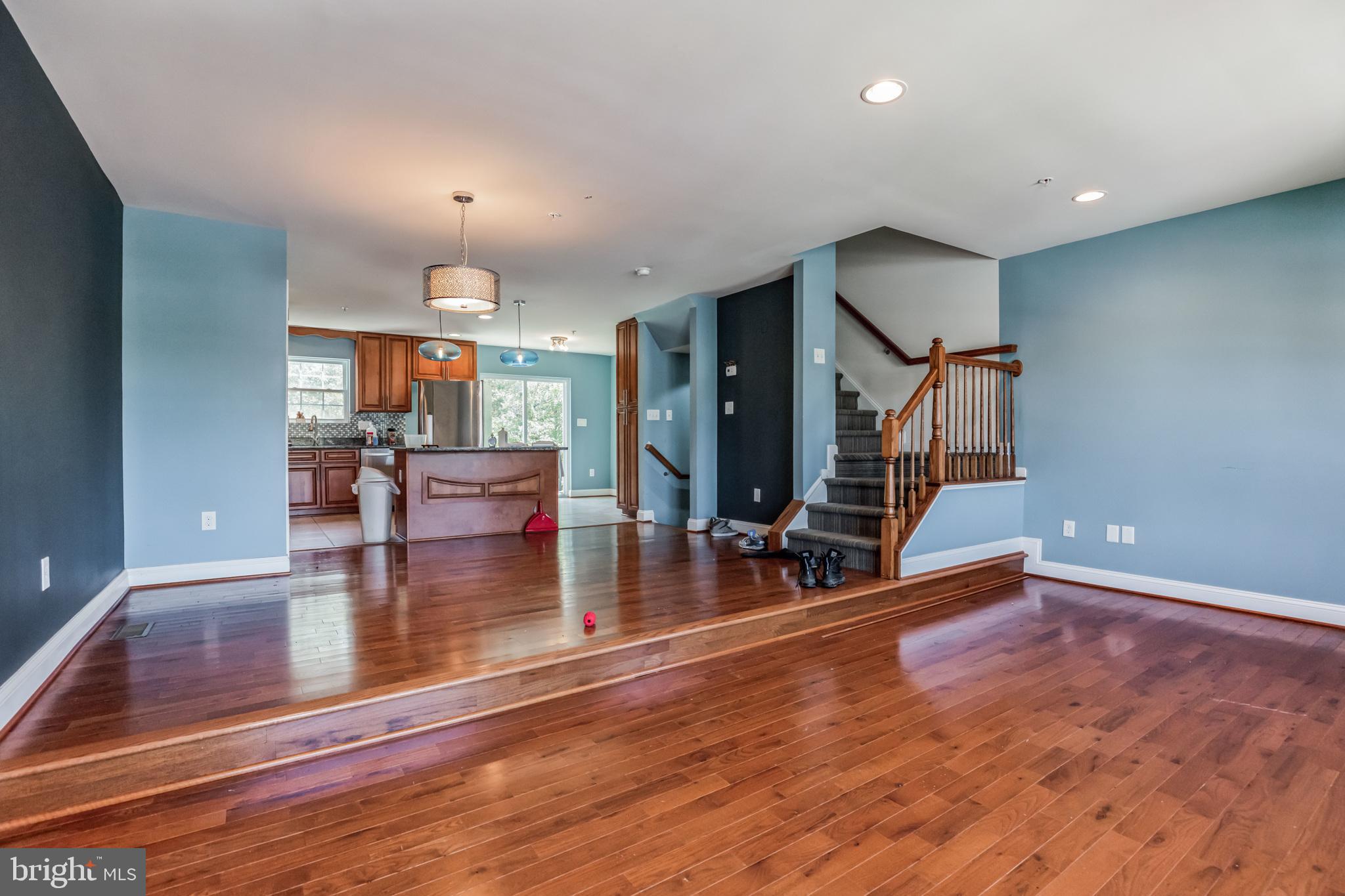 SETON SQUARE - Residential