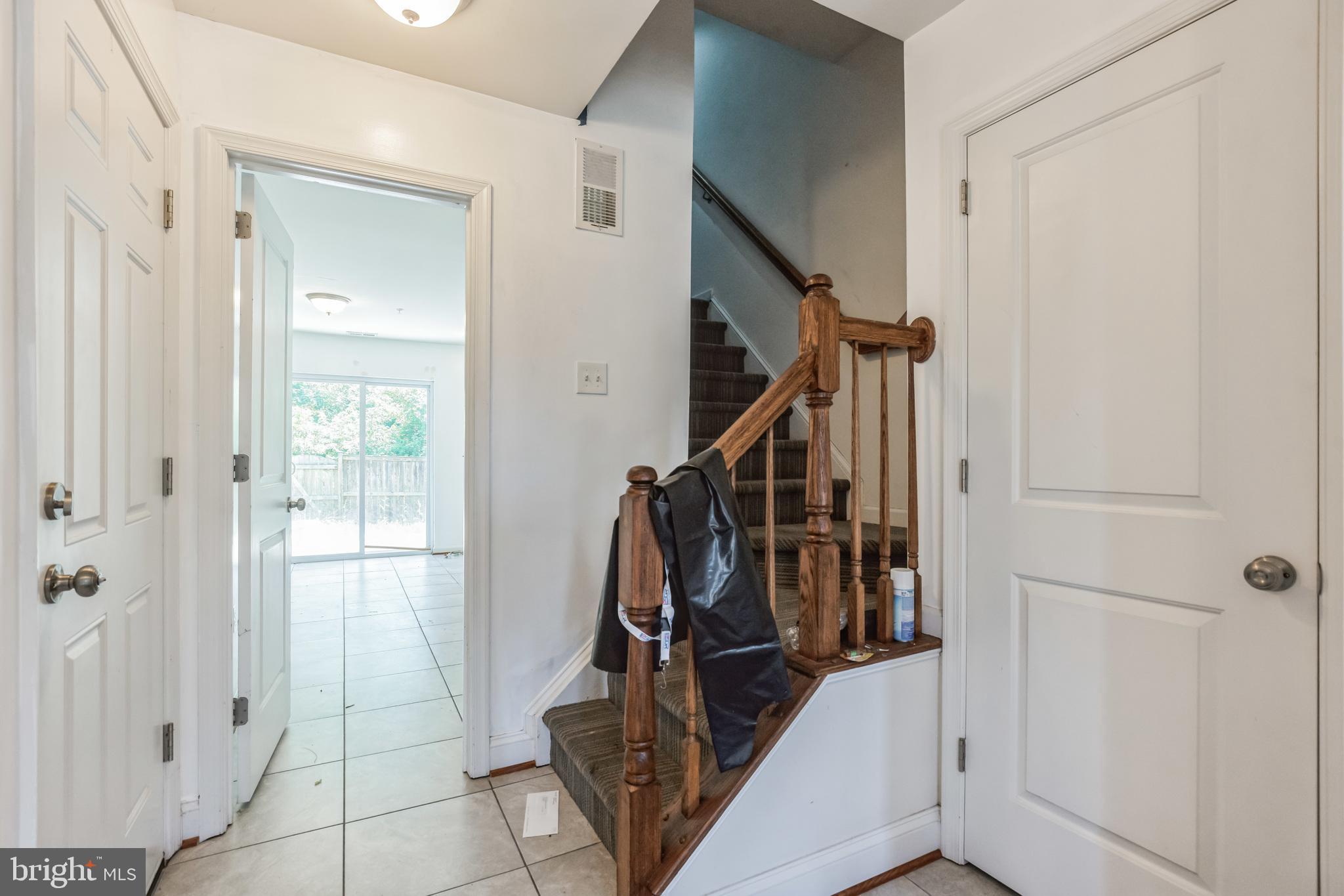 SETON SQUARE - Residential