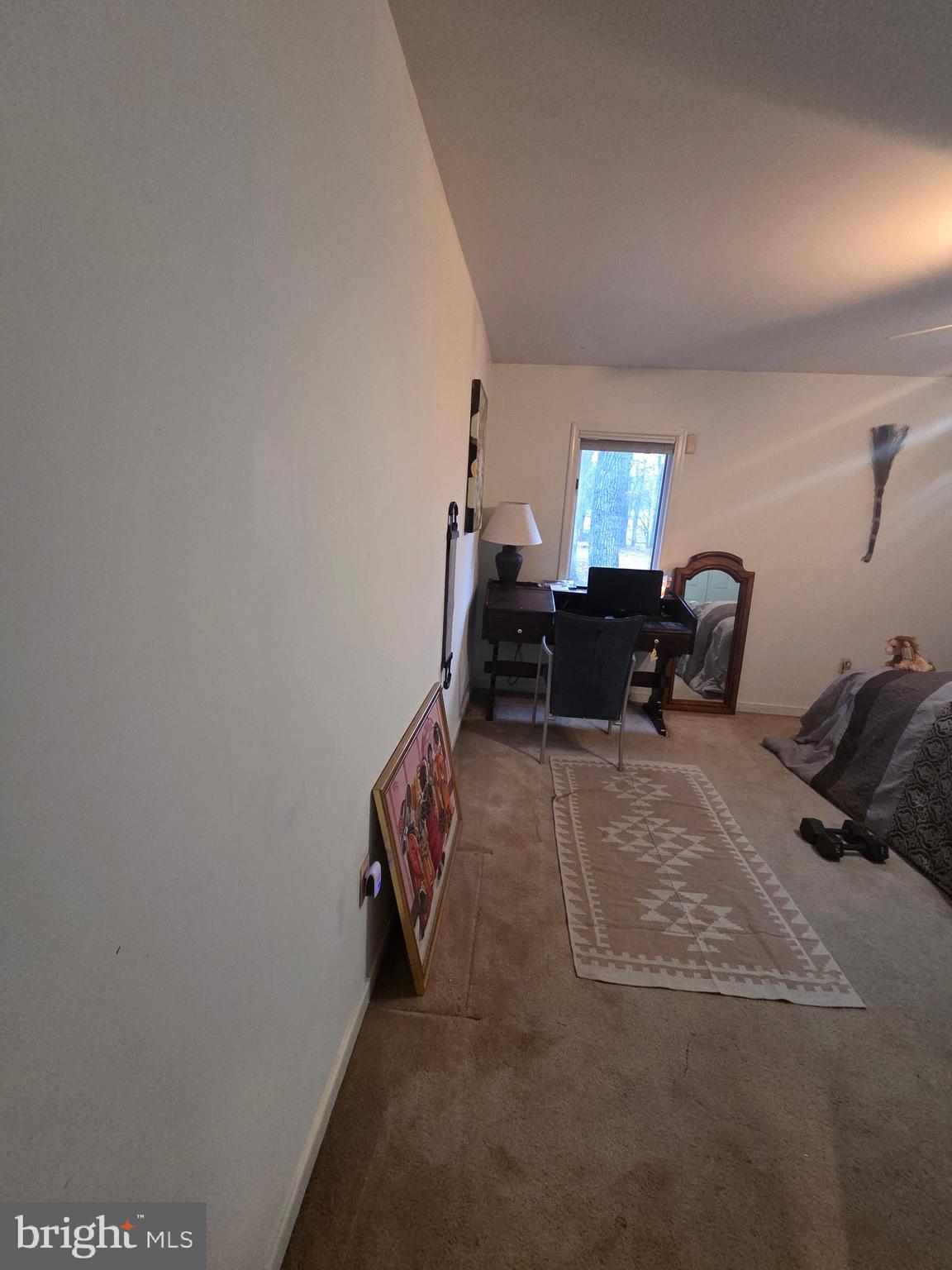 BURNHAM HILLS - Residential Lease