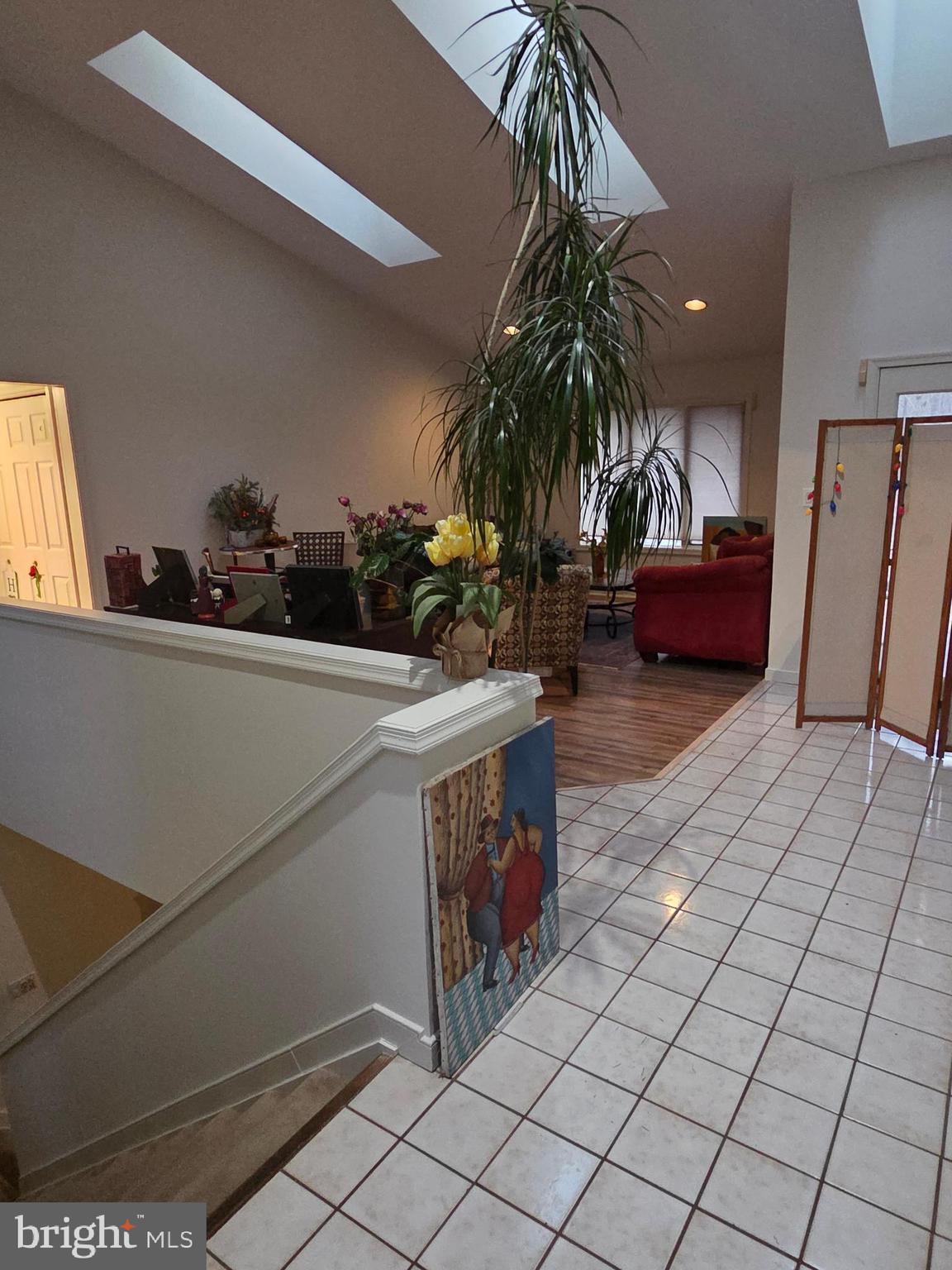 BURNHAM HILLS - Residential Lease