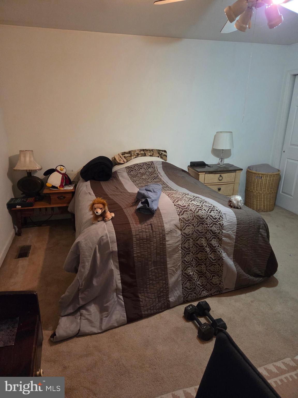 BURNHAM HILLS - Residential Lease