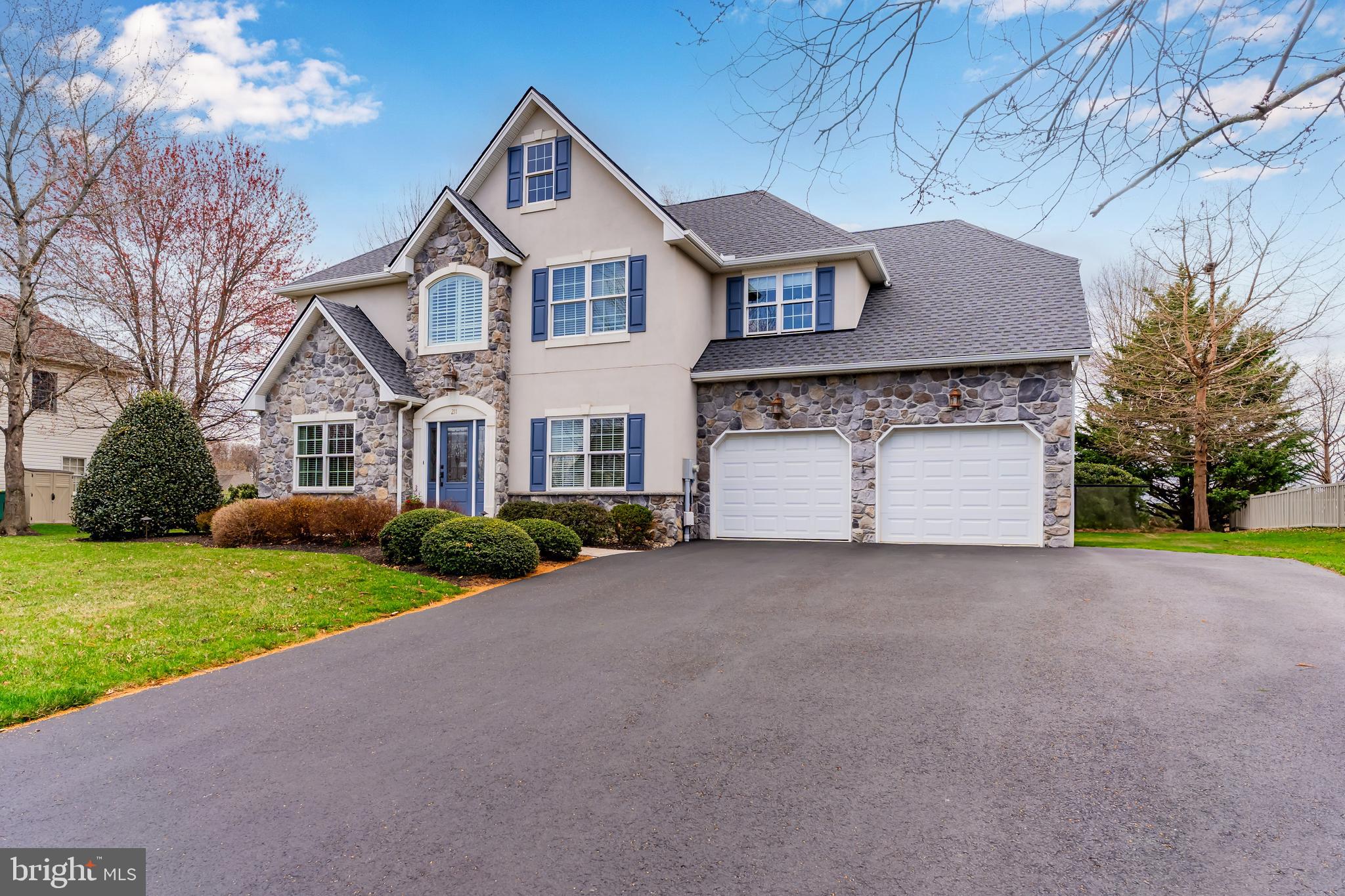 INDIAN HILLS - Residential