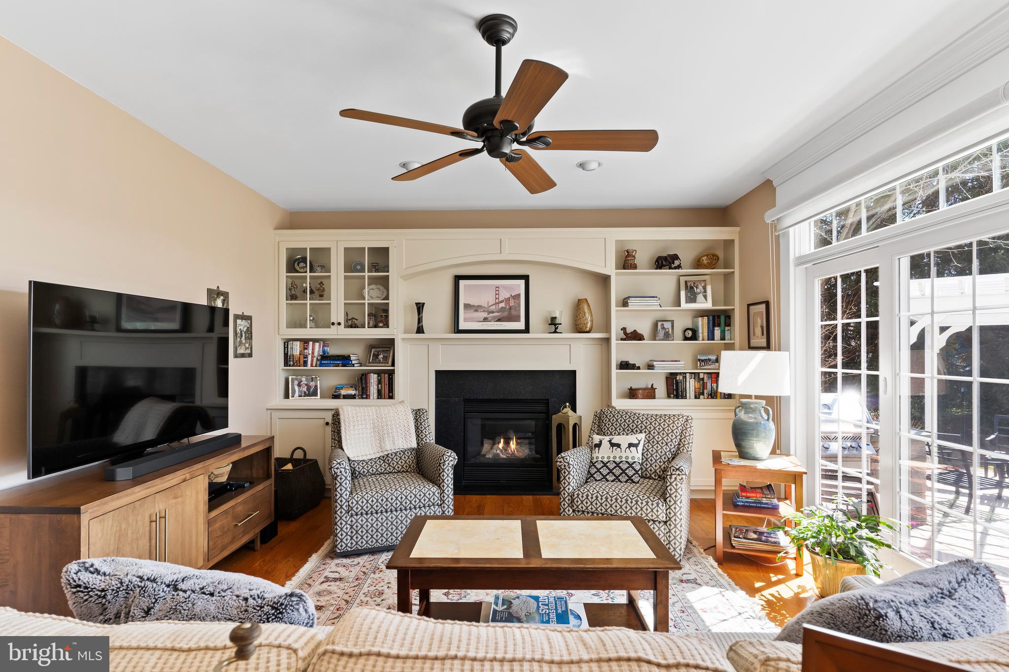 INDIAN HILLS - Residential