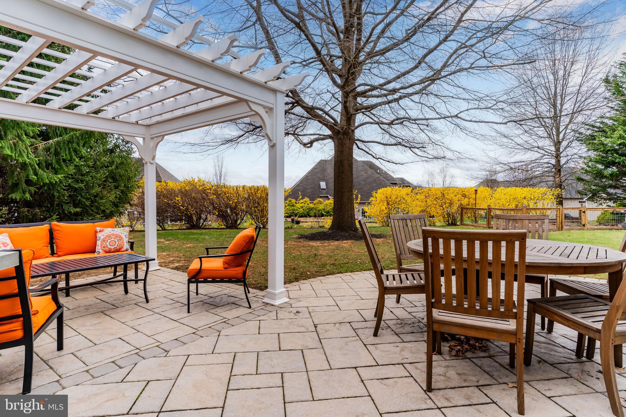 INDIAN HILLS - Residential