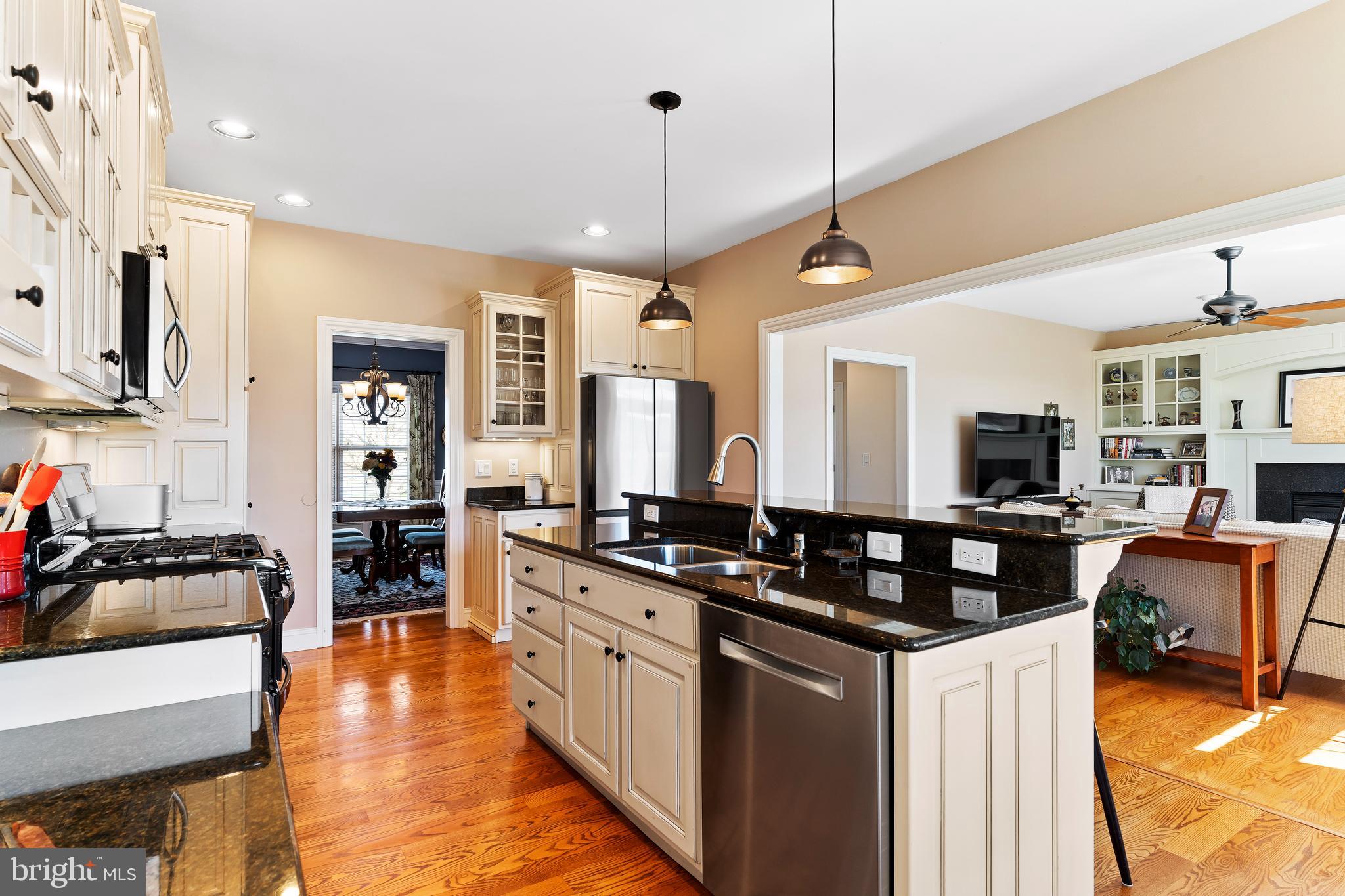 INDIAN HILLS - Residential