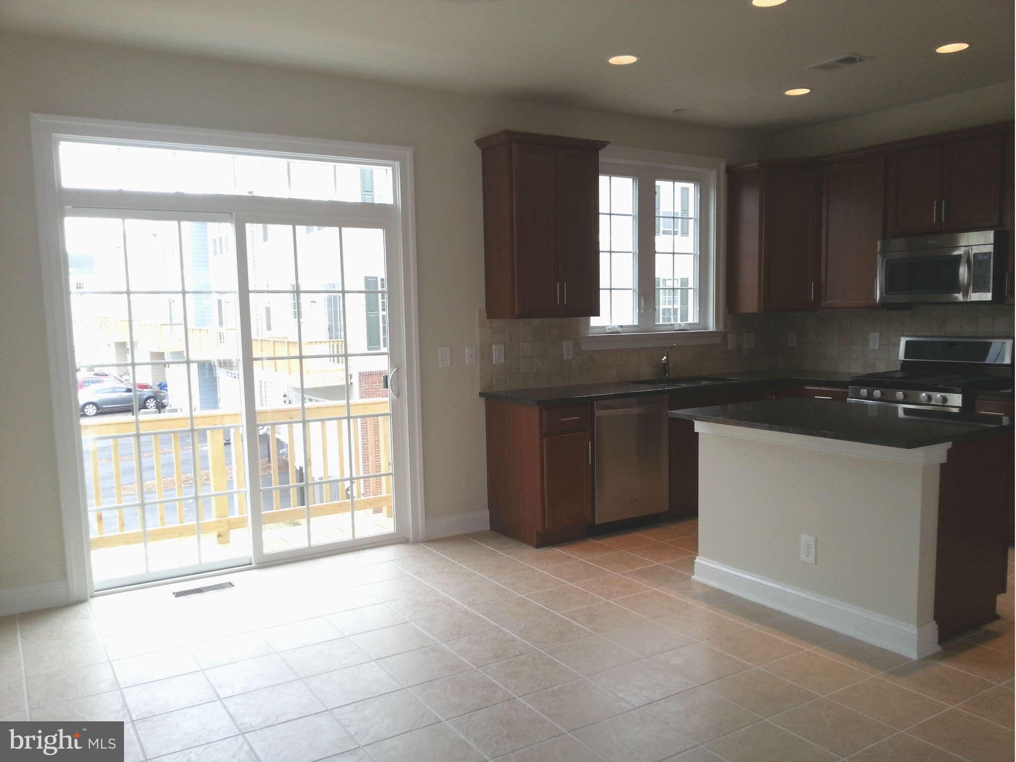 GOOSE CREEK VILLAGE NORTH - Residential Lease