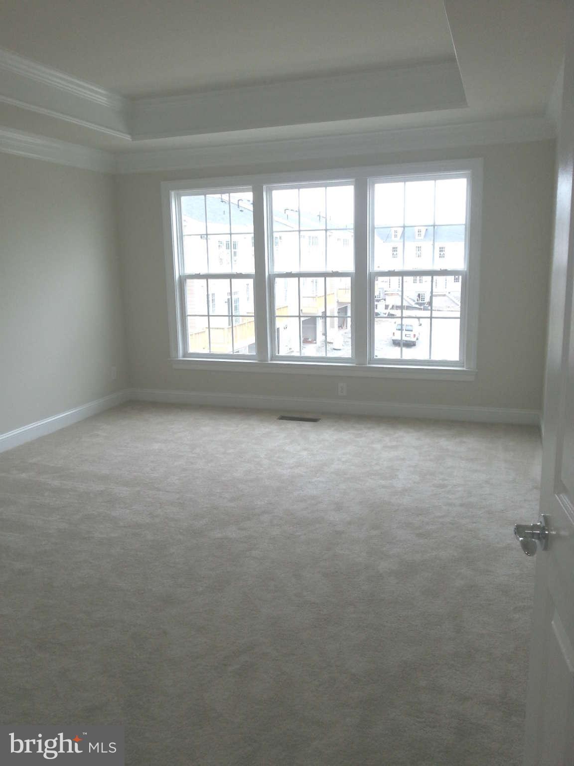 GOOSE CREEK VILLAGE NORTH - Residential Lease