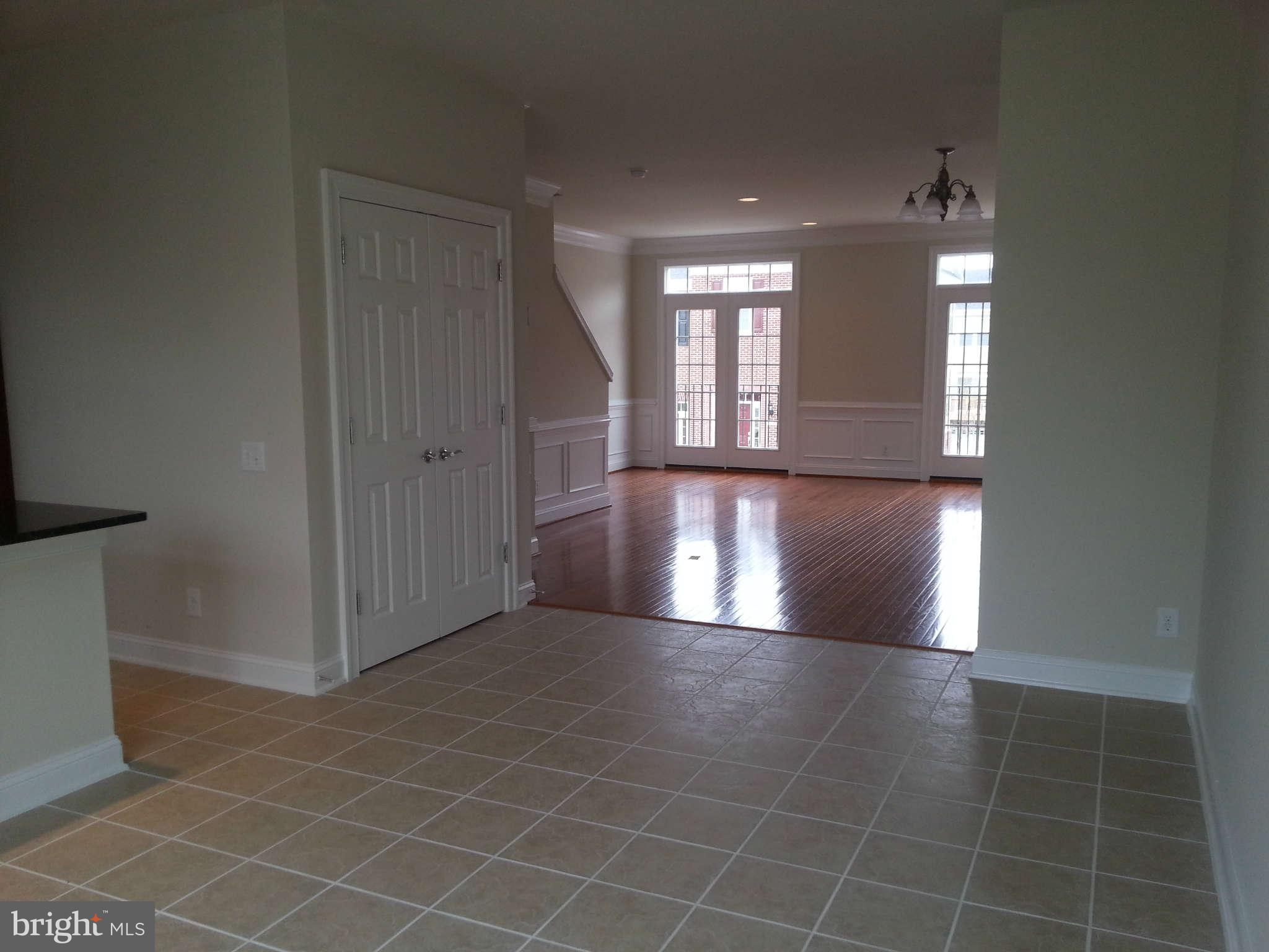 GOOSE CREEK VILLAGE NORTH - Residential Lease