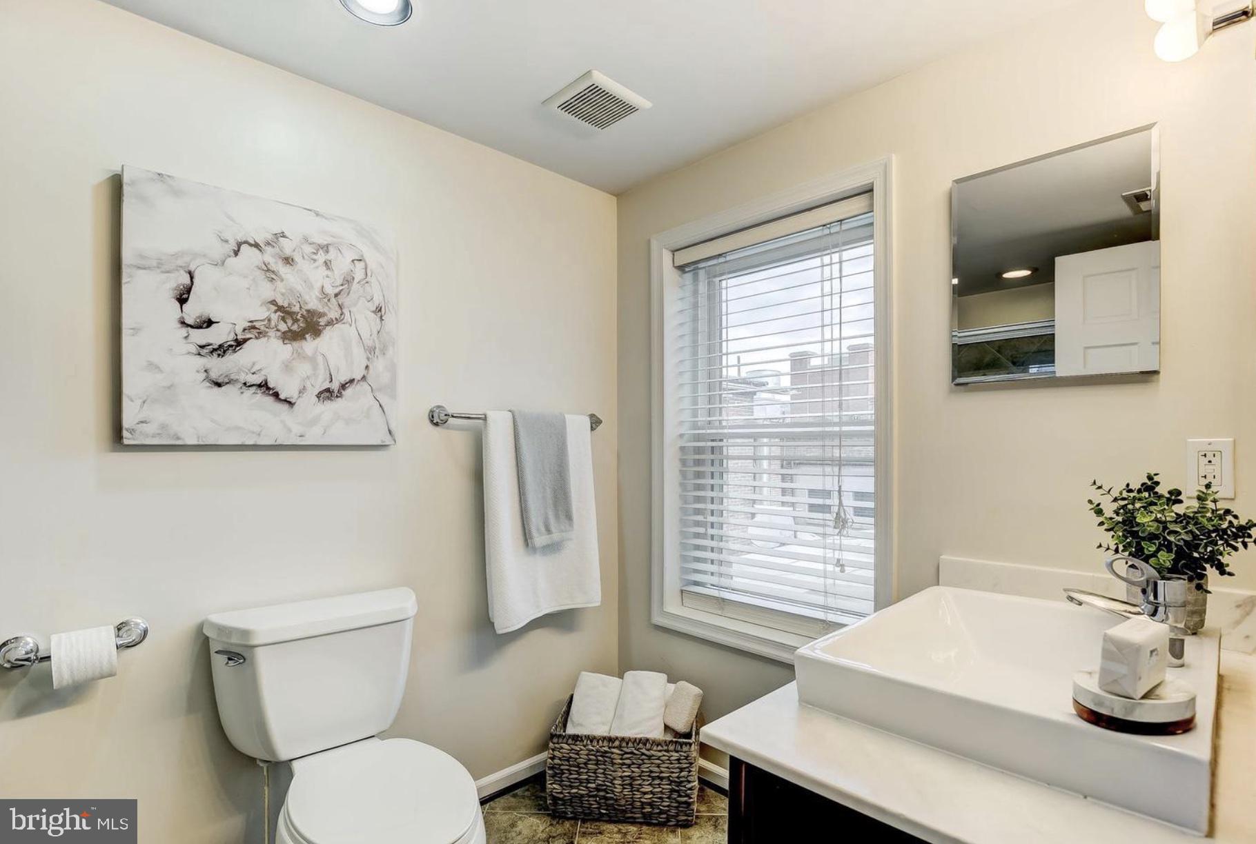 FEDERAL HILL HISTORIC DISTRICT - Residential Lease