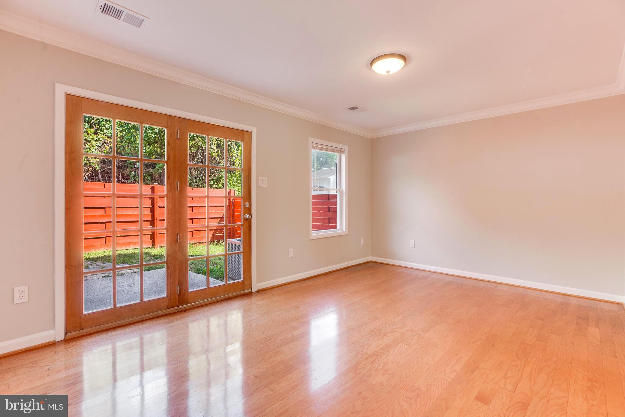 WILLOWBROOK - Residential