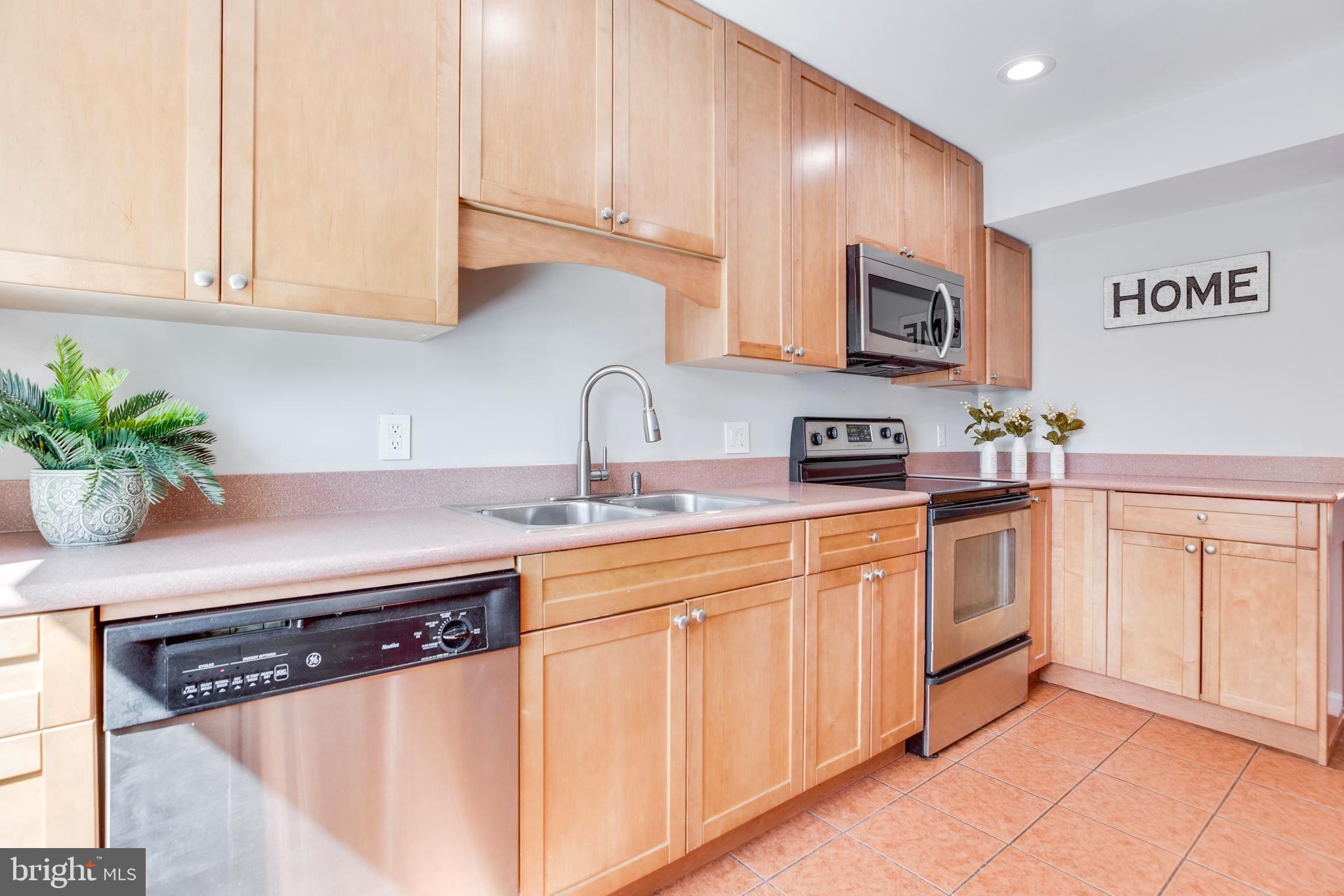 WILLOWBROOK - Residential