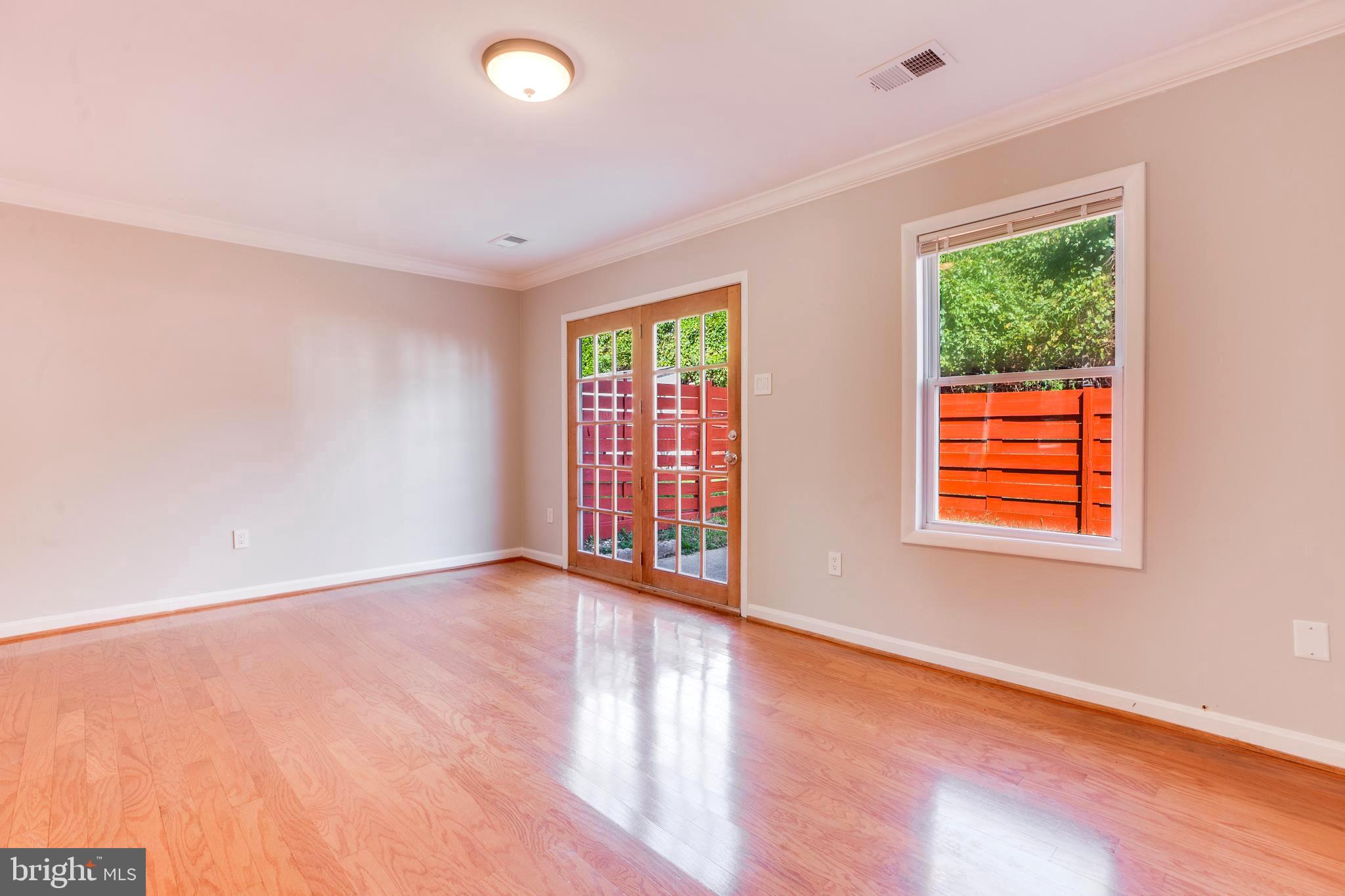 WILLOWBROOK - Residential