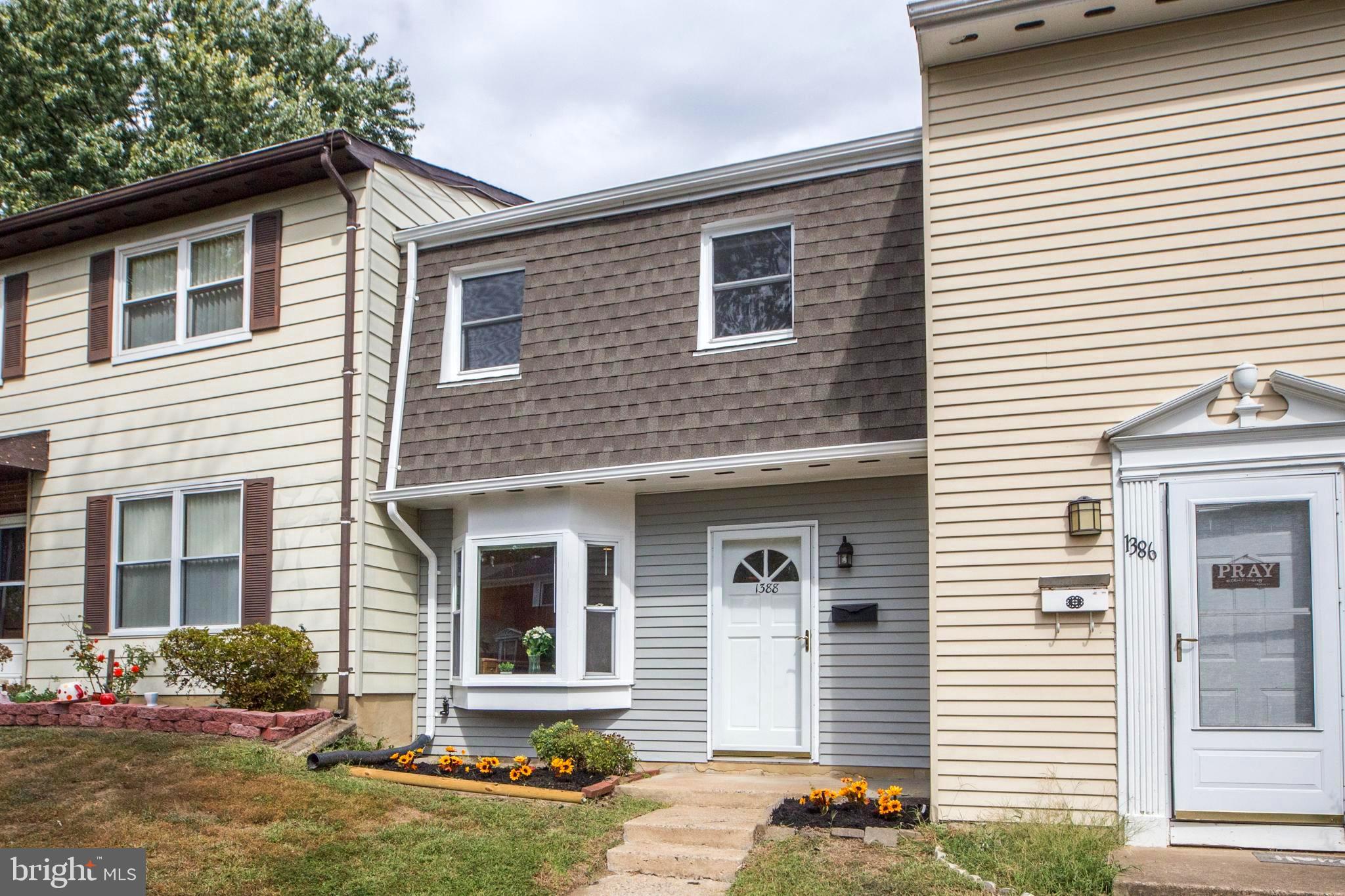 WILLOWBROOK - Residential