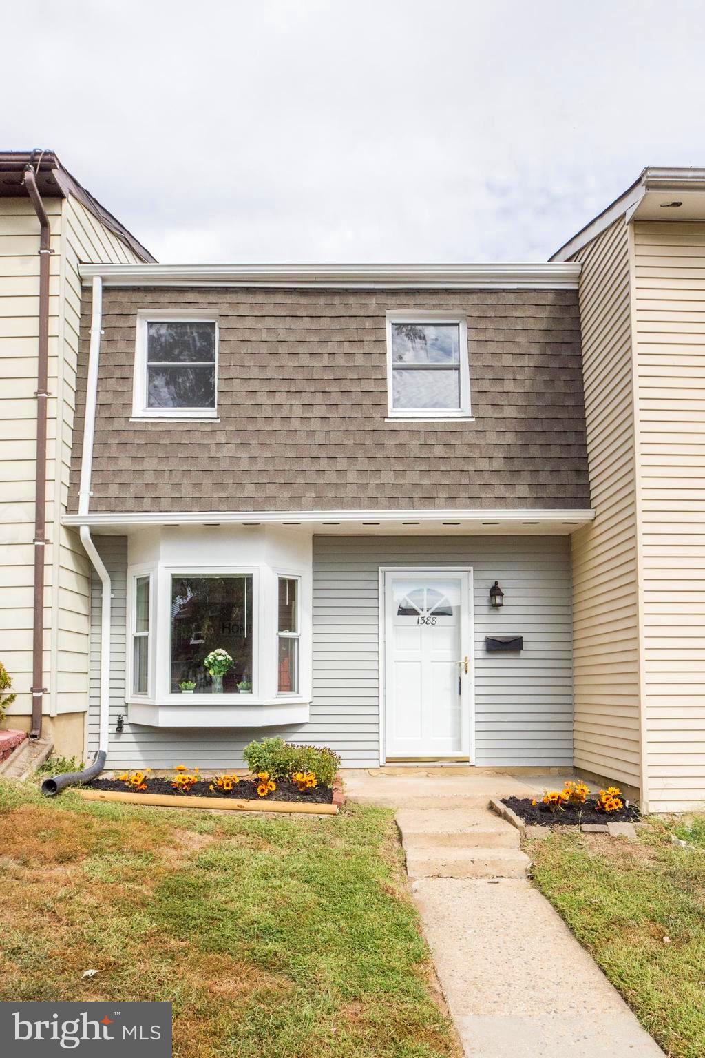 WILLOWBROOK - Residential