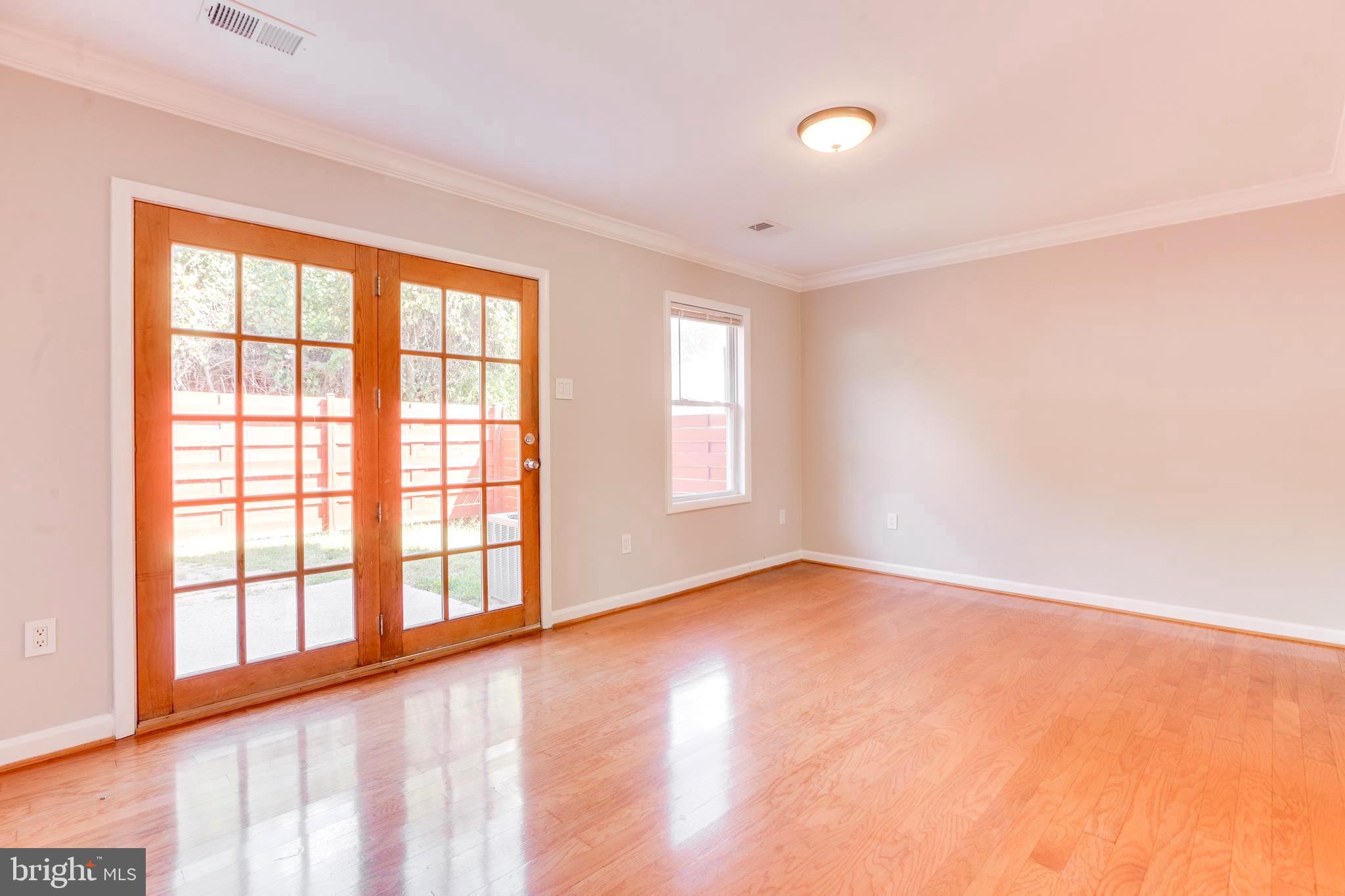 WILLOWBROOK - Residential