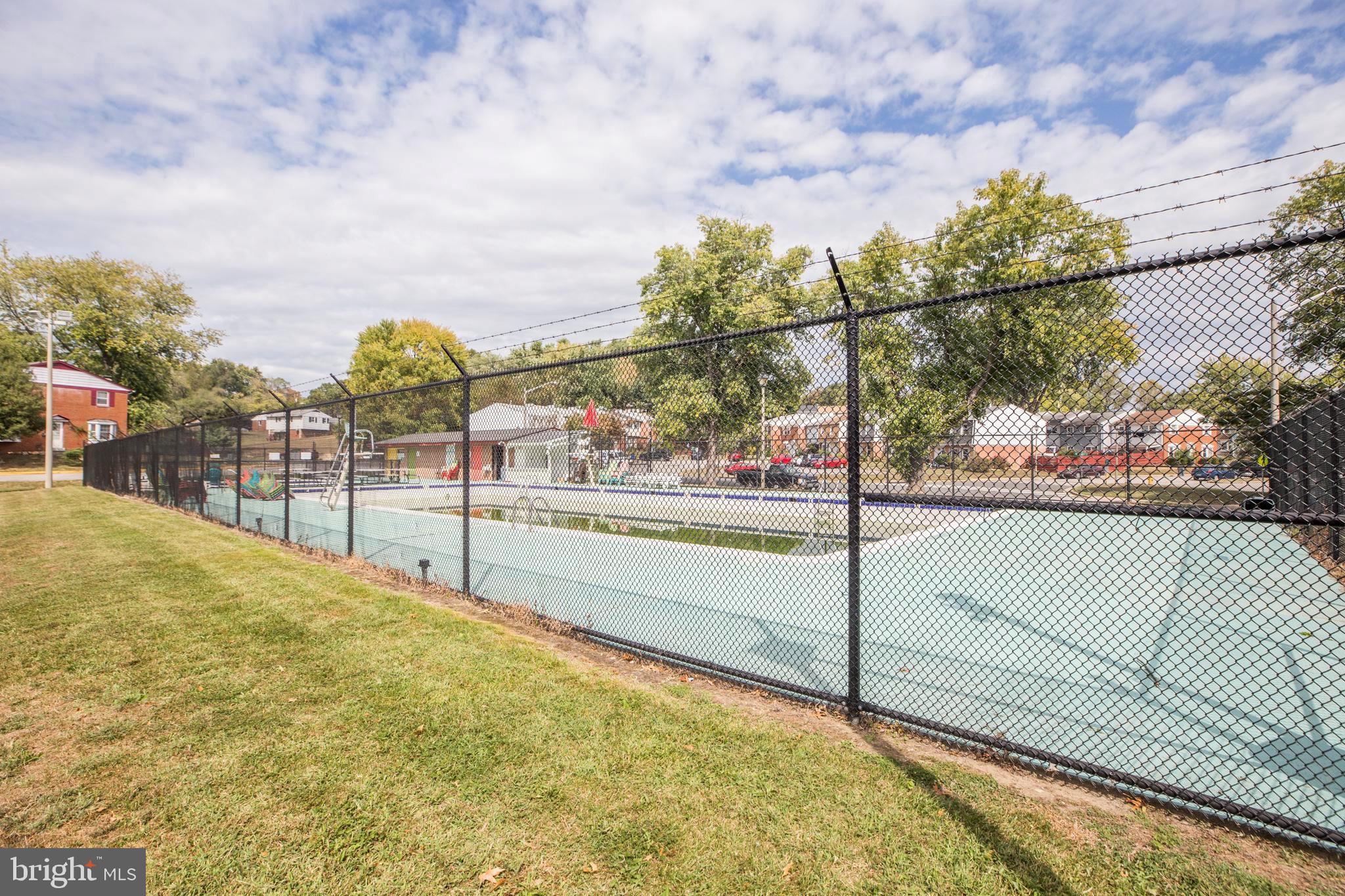 WILLOWBROOK - Residential