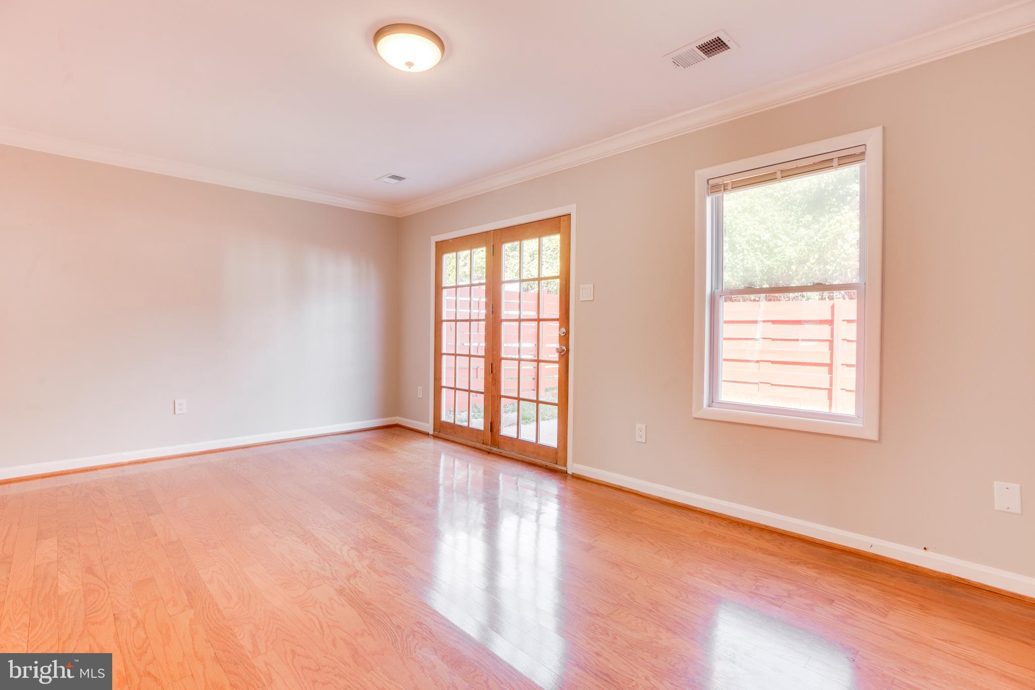 WILLOWBROOK - Residential