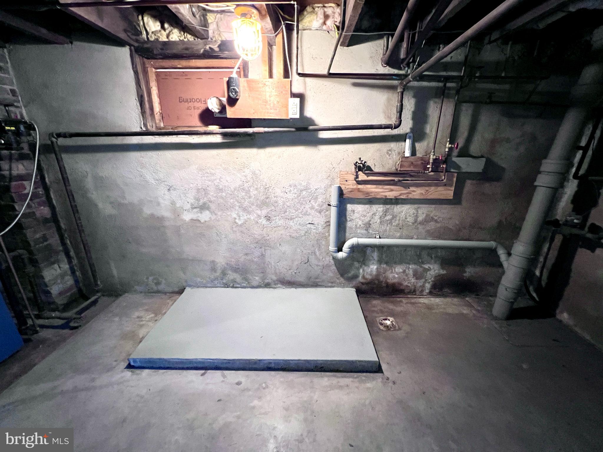 SUMMIT HILL BOROUGH - Residential Lease