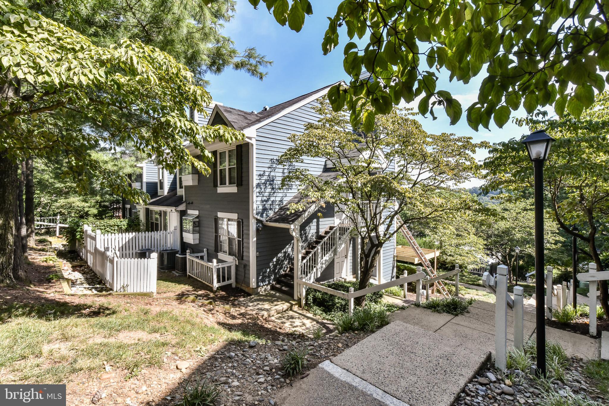 COURTBRIDGE - Residential Lease