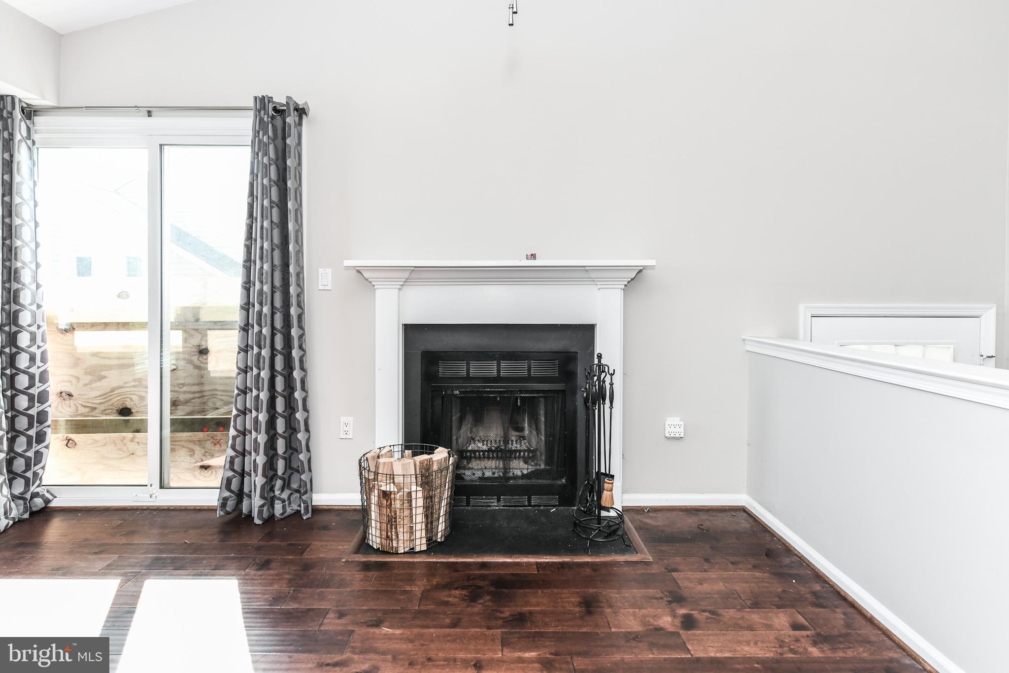 COURTBRIDGE - Residential Lease