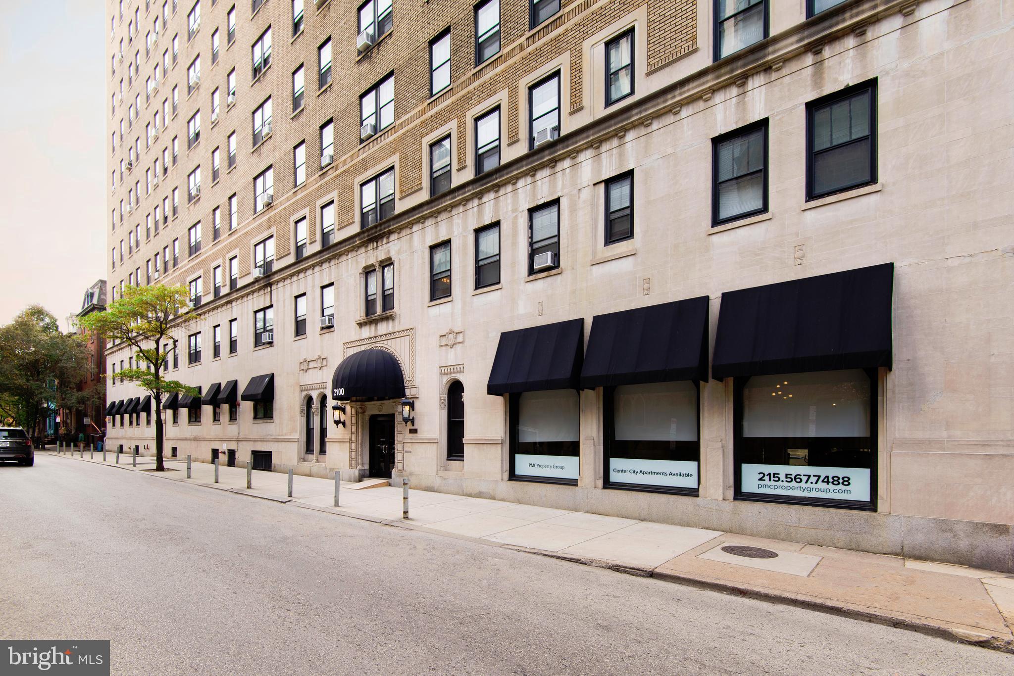 Great SPACE and VALUE, in this fantastic efficiency apartment  just off RITTENHOUSE SQUARE. Enjoy living in this elevator/doorman building with AMAZING GYM, minutes from PENN, DREXEL , 30th St TRAIN STATION and in the heart of  ALL!!!!!!!Philadelphia has to offer  Walking score is 110!!!!! Photo's are of model unit.