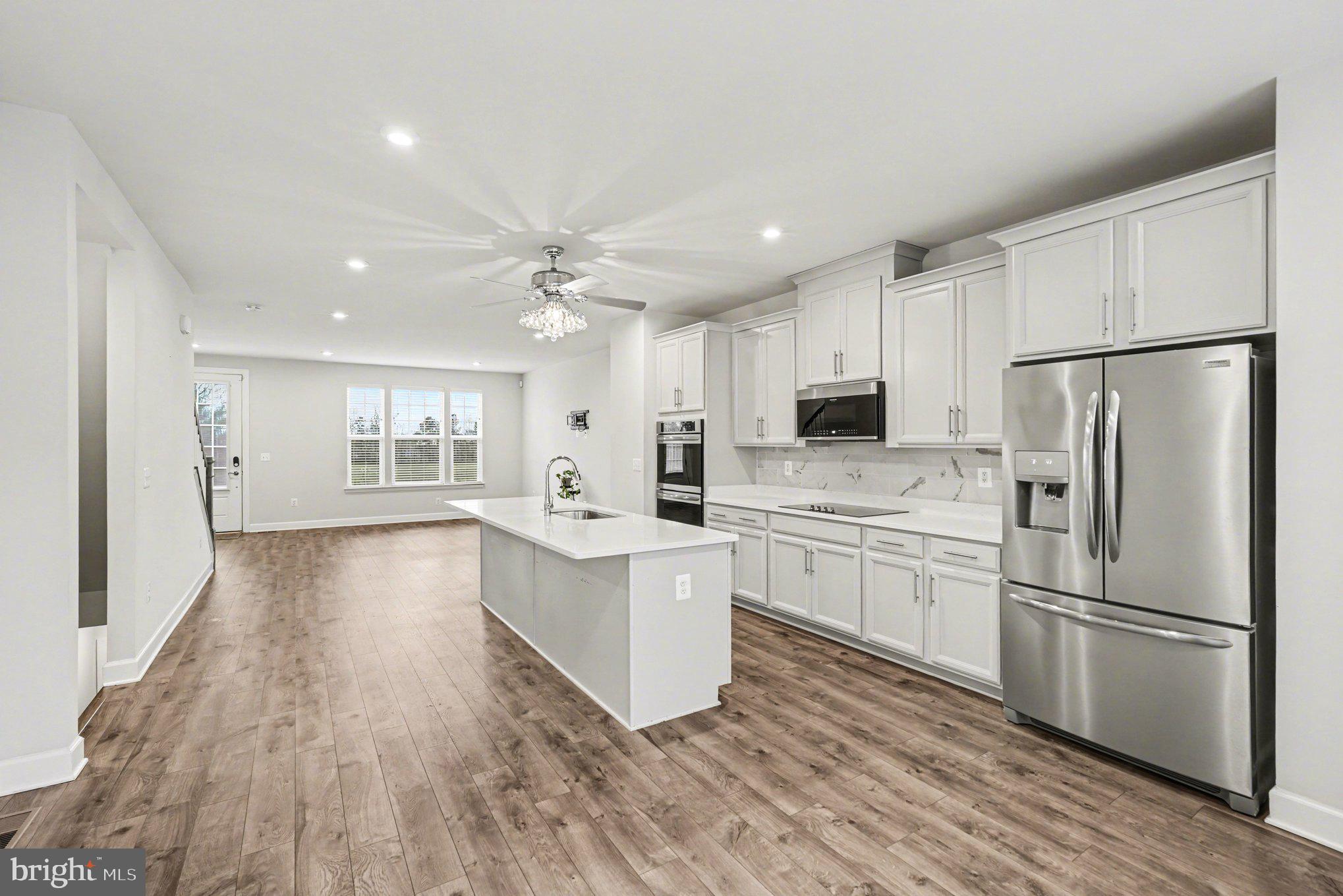 LANDING AT CENTRAL PARK - Residential