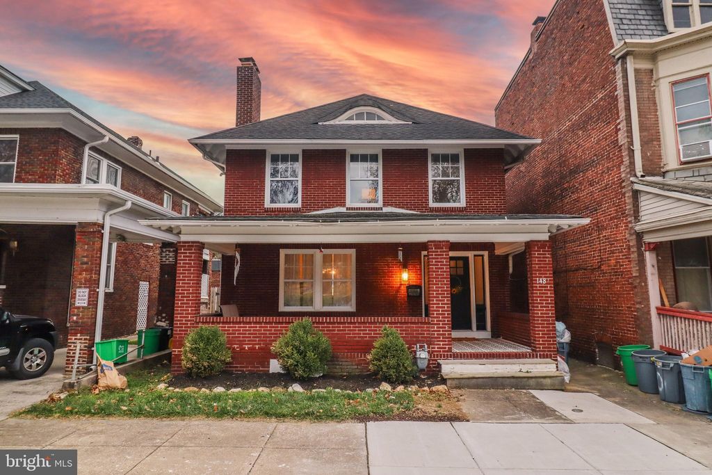 Photo of 148 Lafayette Street, YORK, PA 17401 (MLS # PAYK2093054)