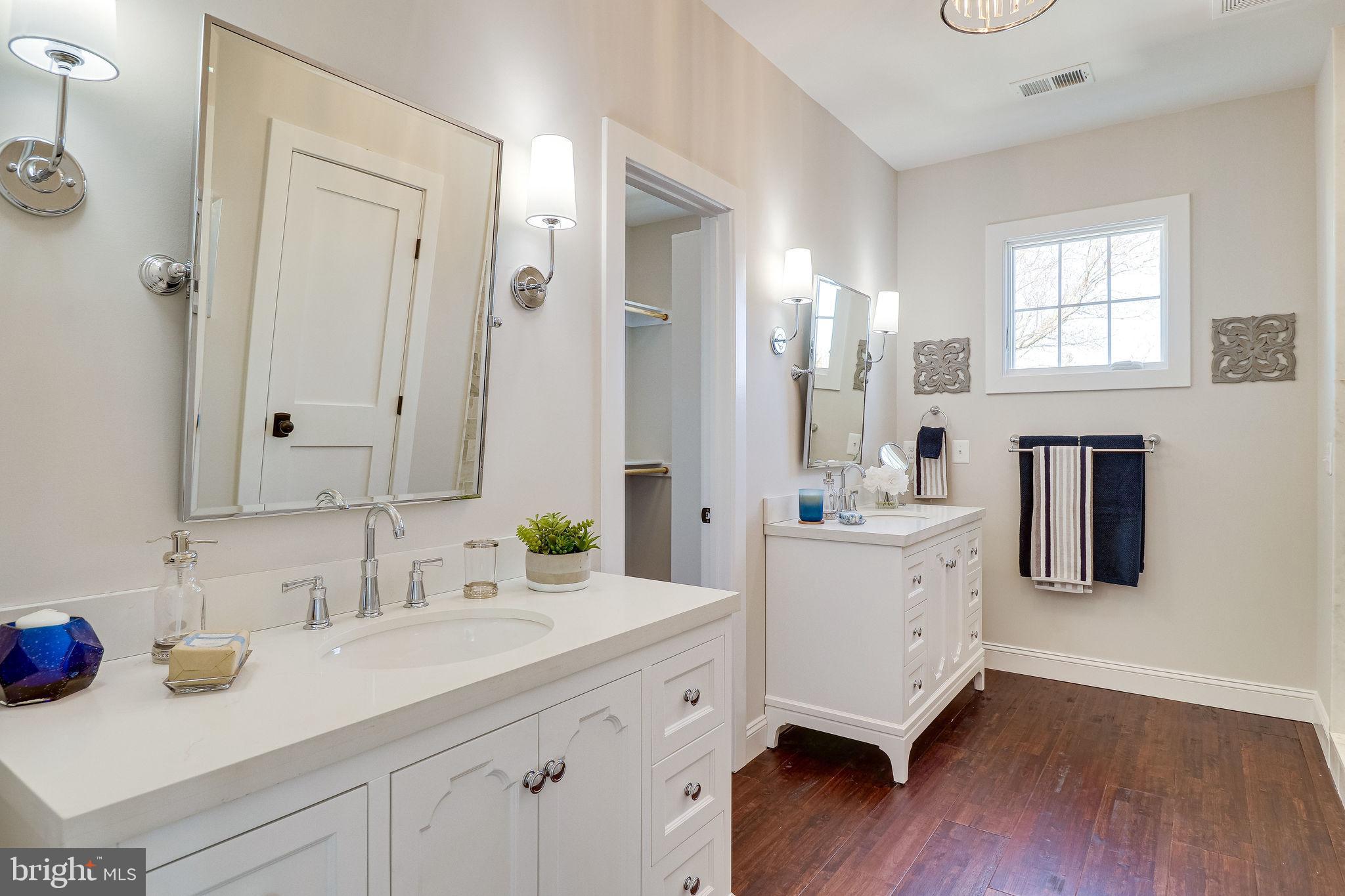 BROYHILL HEIGHTS - Residential