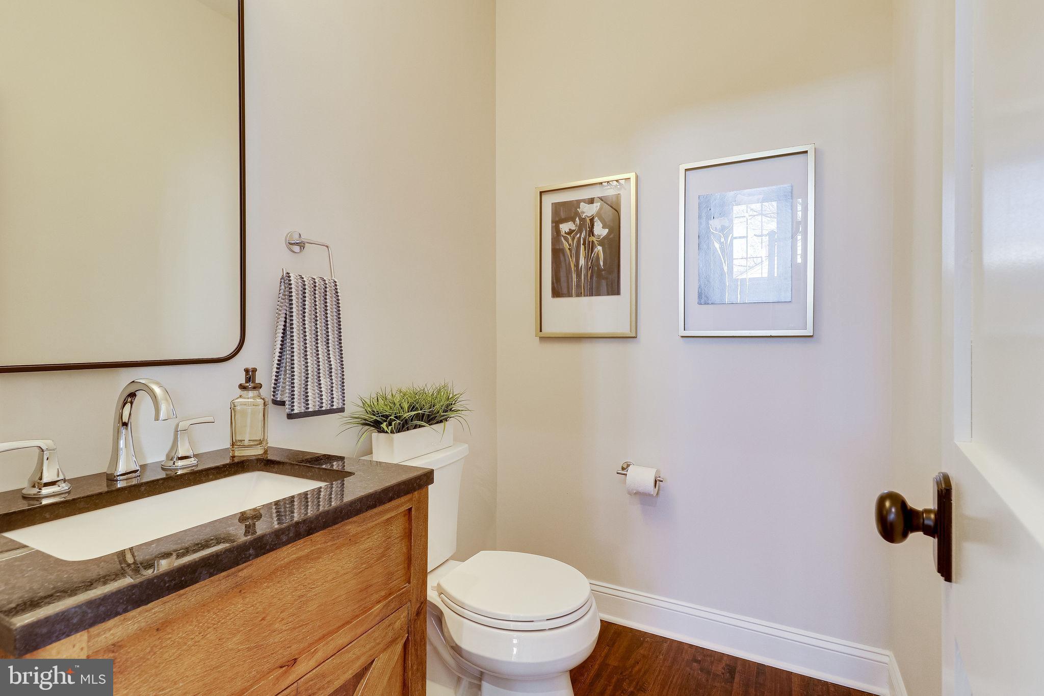 BROYHILL HEIGHTS - Residential