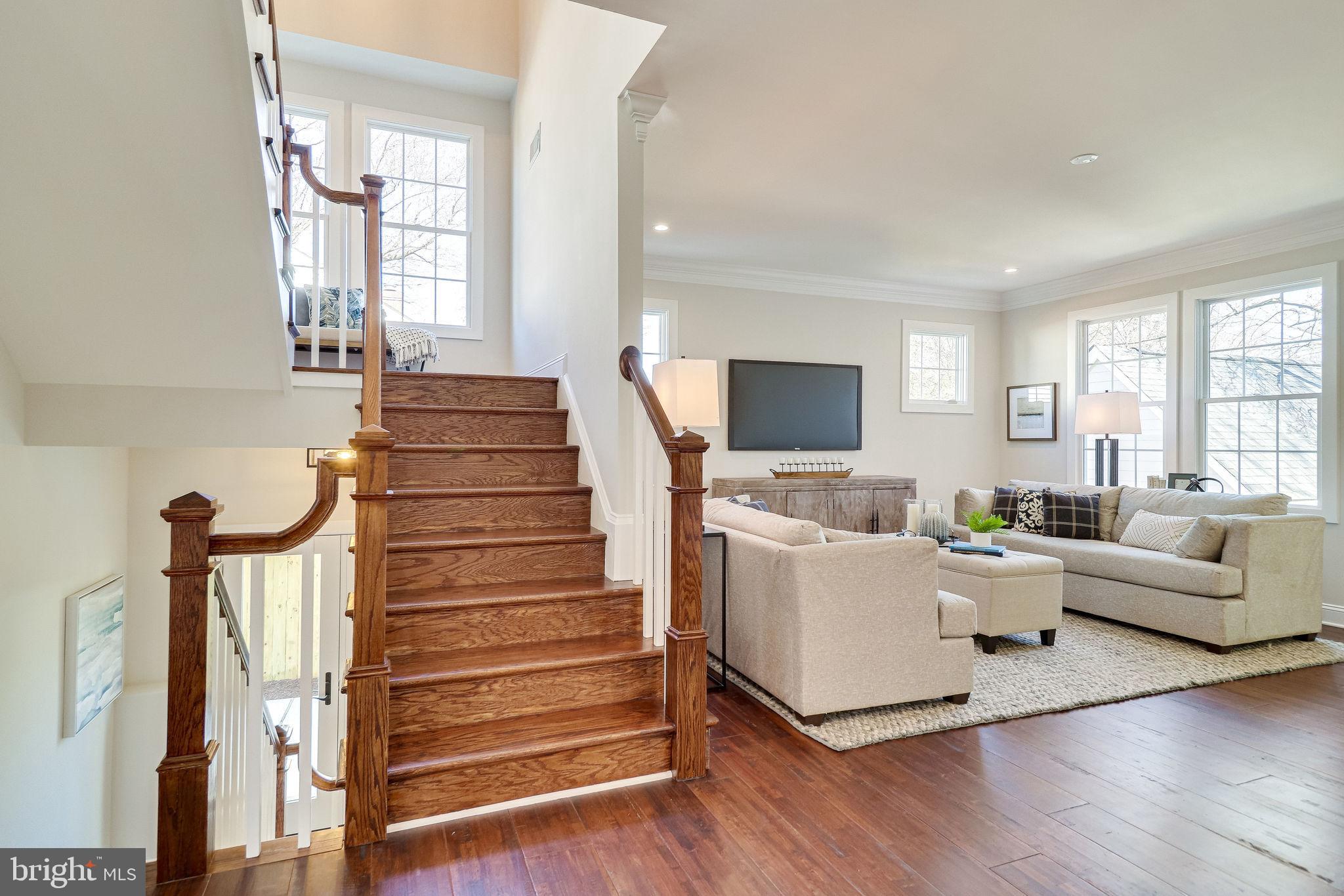 BROYHILL HEIGHTS - Residential