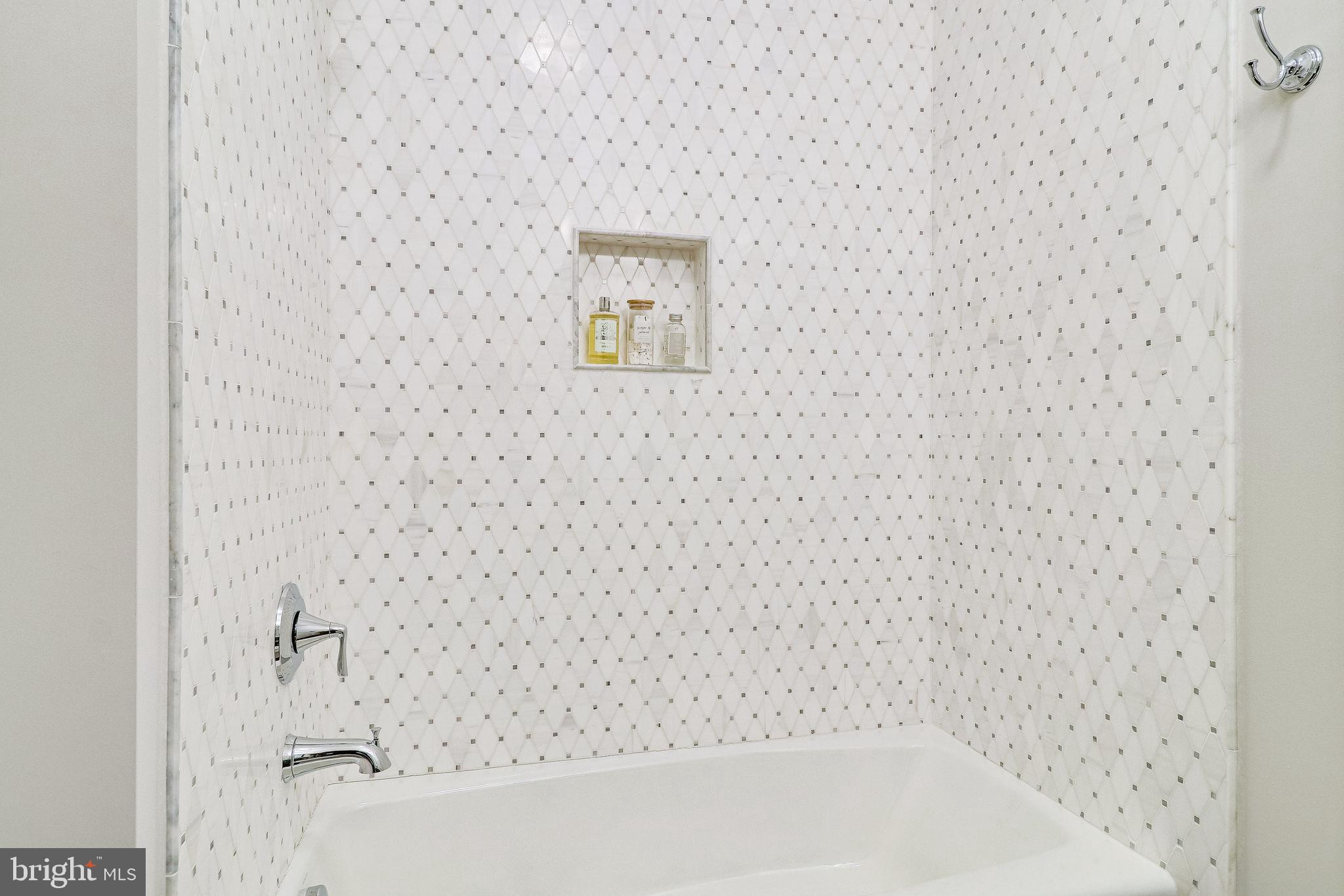 BROYHILL HEIGHTS - Residential