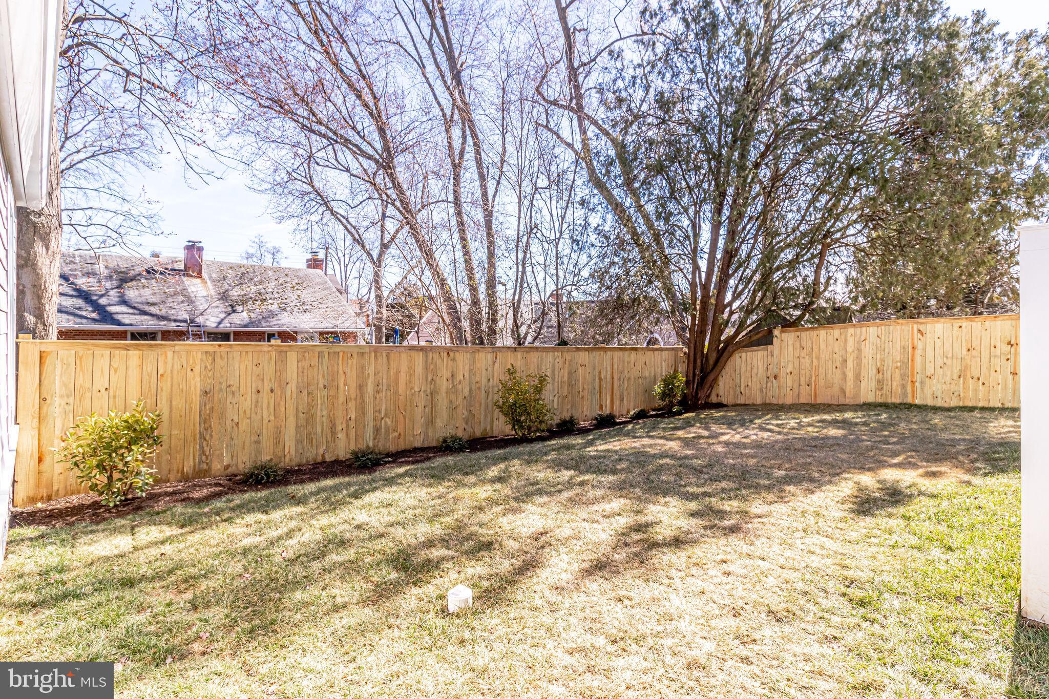 BROYHILL HEIGHTS - Residential