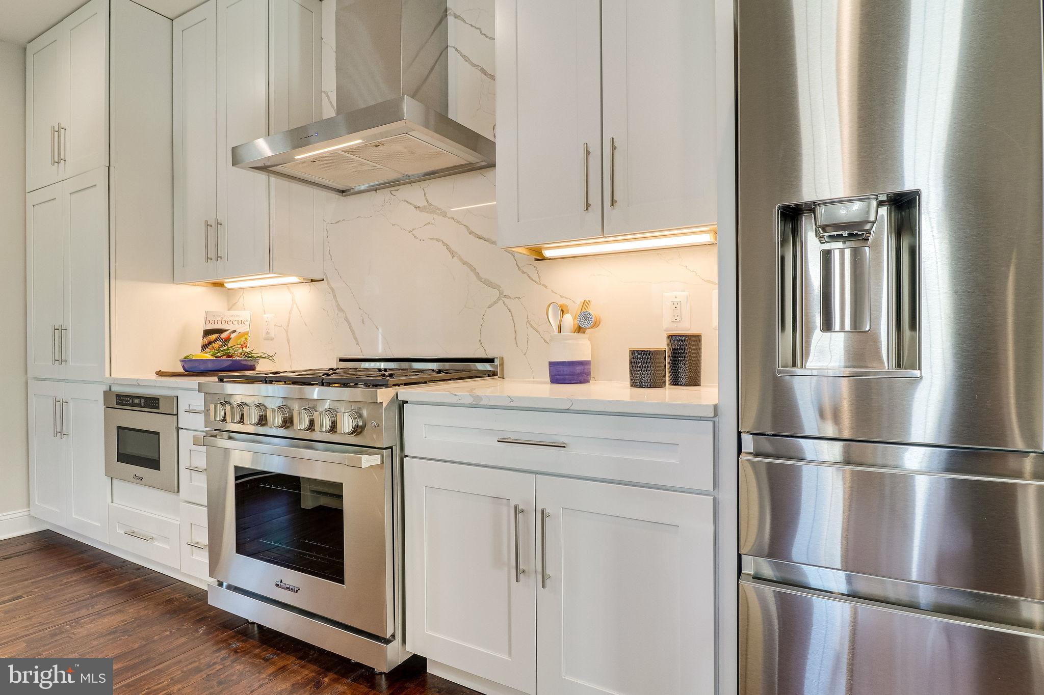 BROYHILL HEIGHTS - Residential