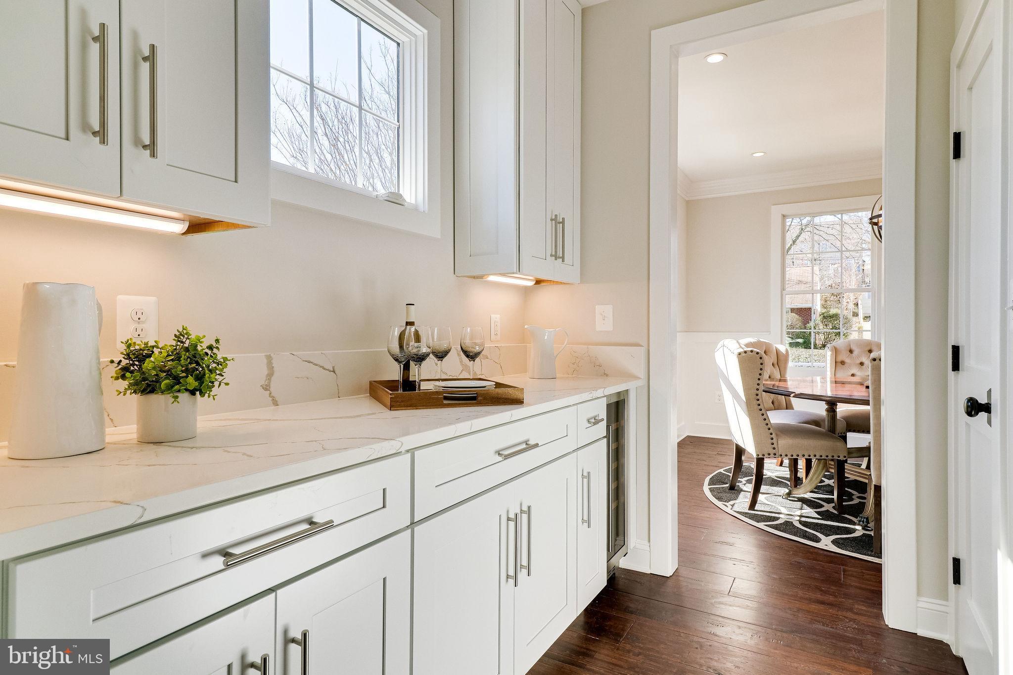 BROYHILL HEIGHTS - Residential