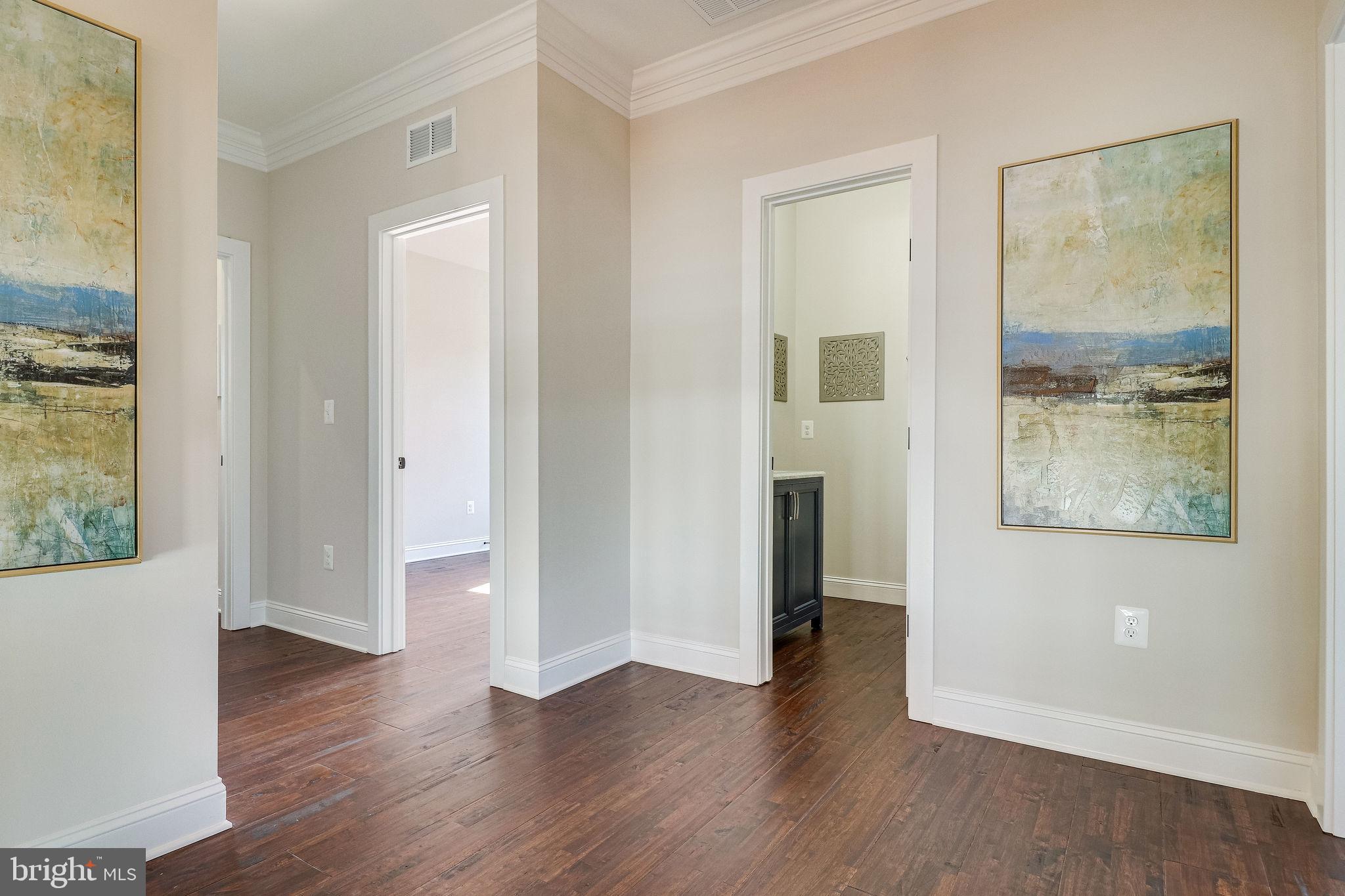 BROYHILL HEIGHTS - Residential