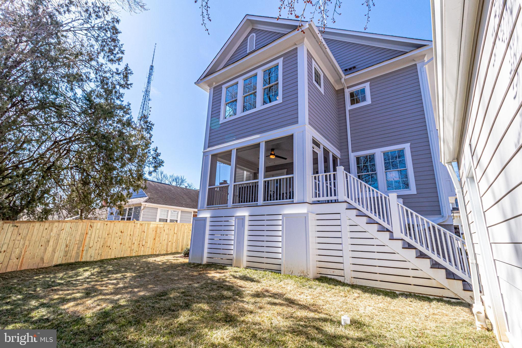 BROYHILL HEIGHTS - Residential