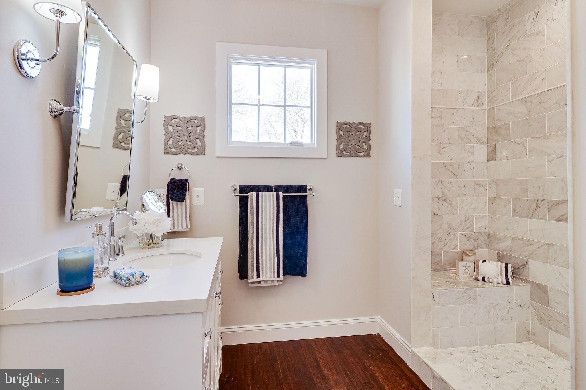 BROYHILL HEIGHTS - Residential