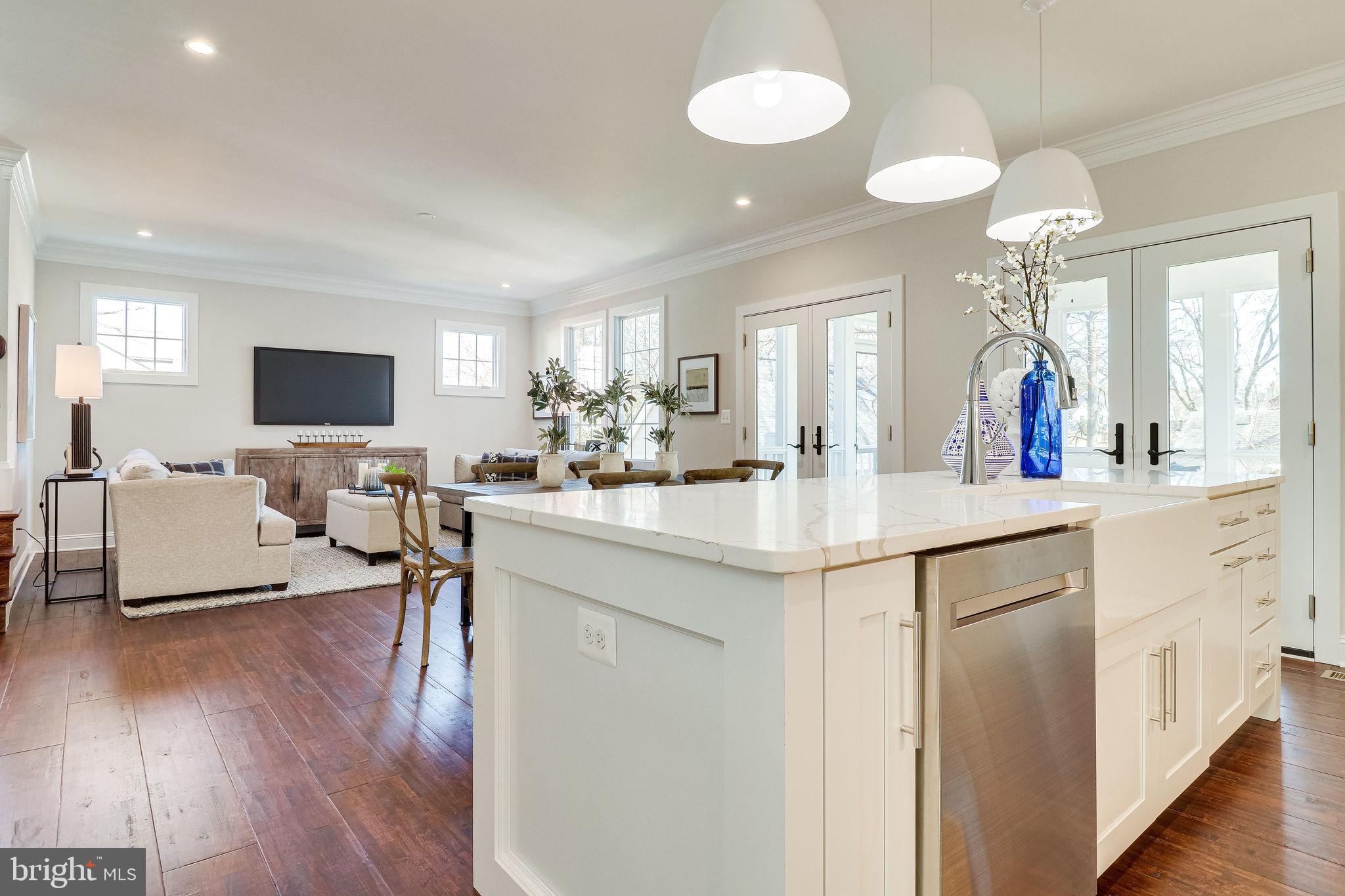 BROYHILL HEIGHTS - Residential