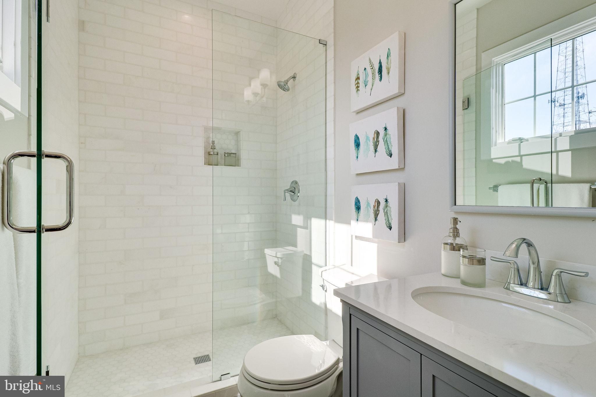 BROYHILL HEIGHTS - Residential