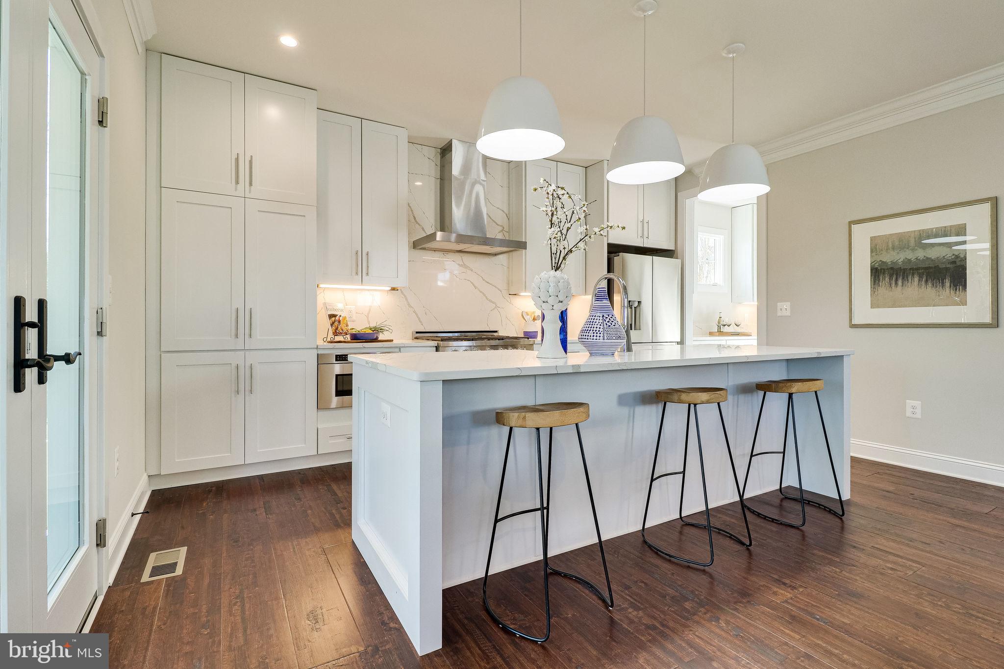 BROYHILL HEIGHTS - Residential