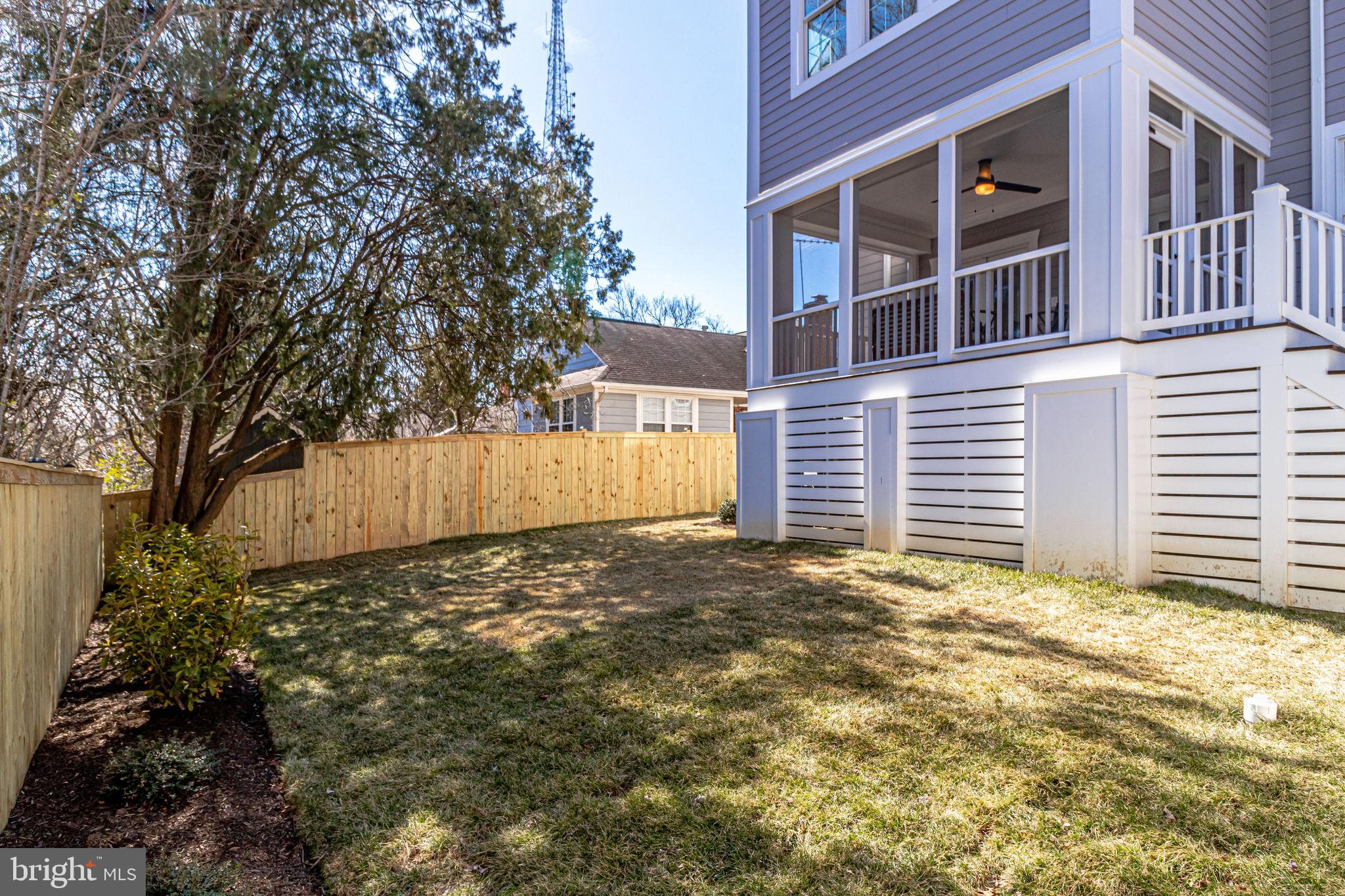 BROYHILL HEIGHTS - Residential