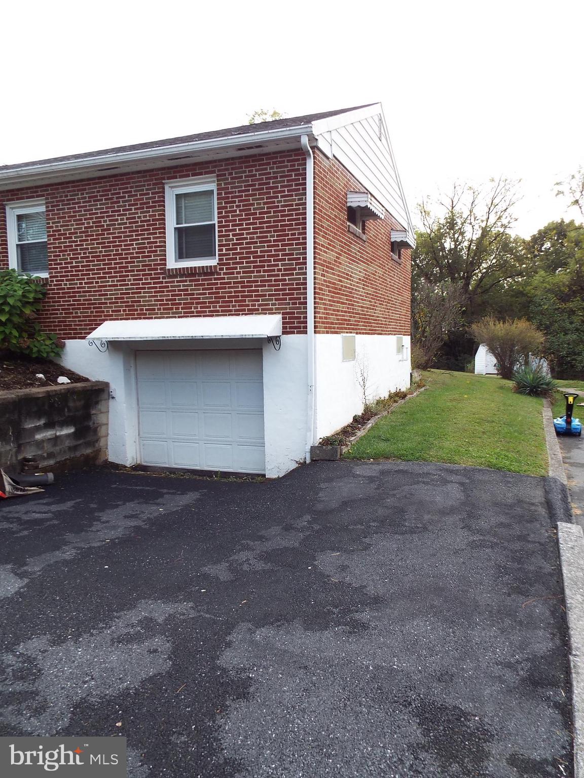 EAST PENNSBORO - Residential