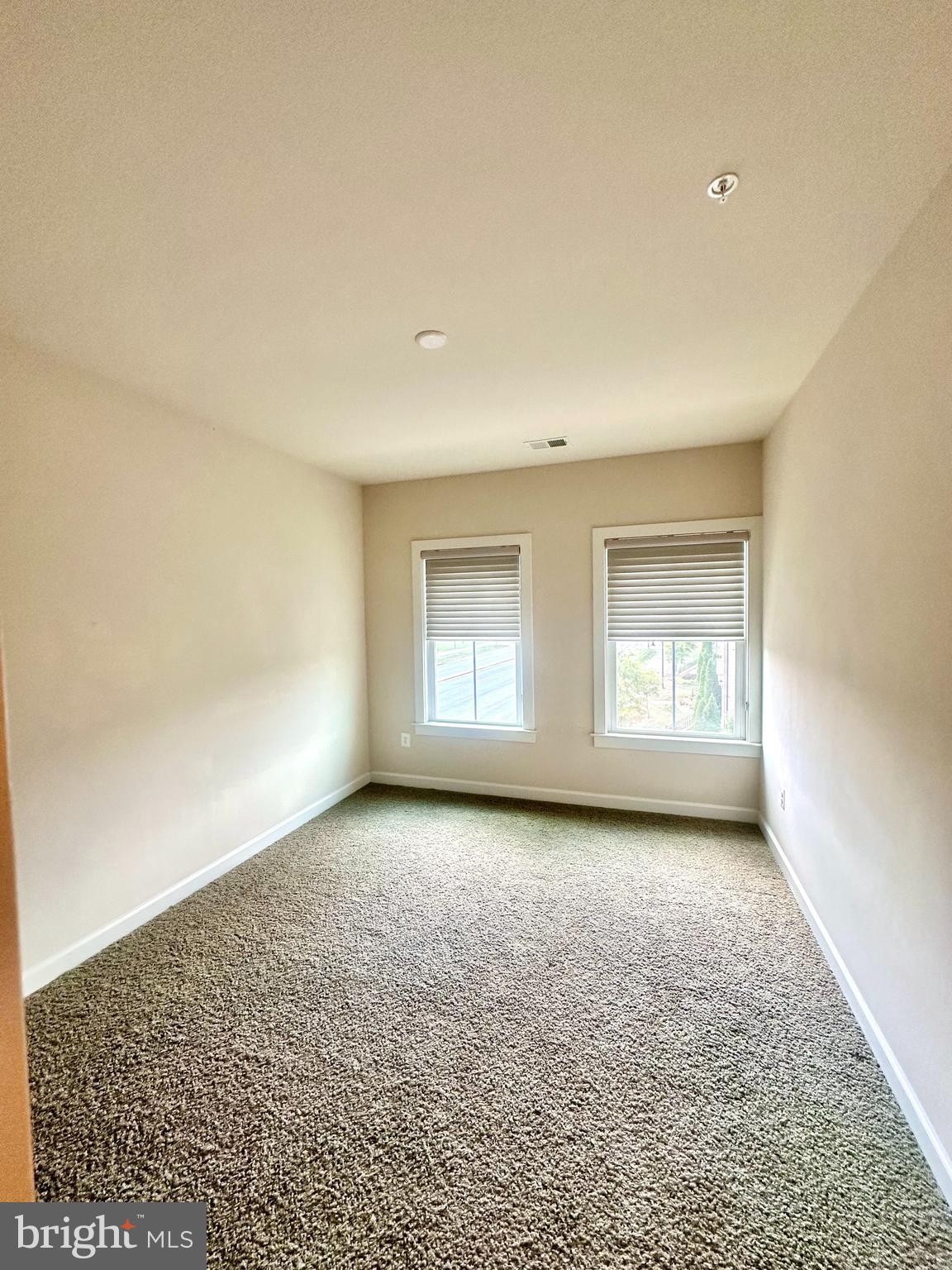 ONE LOUDOUN - Residential Lease