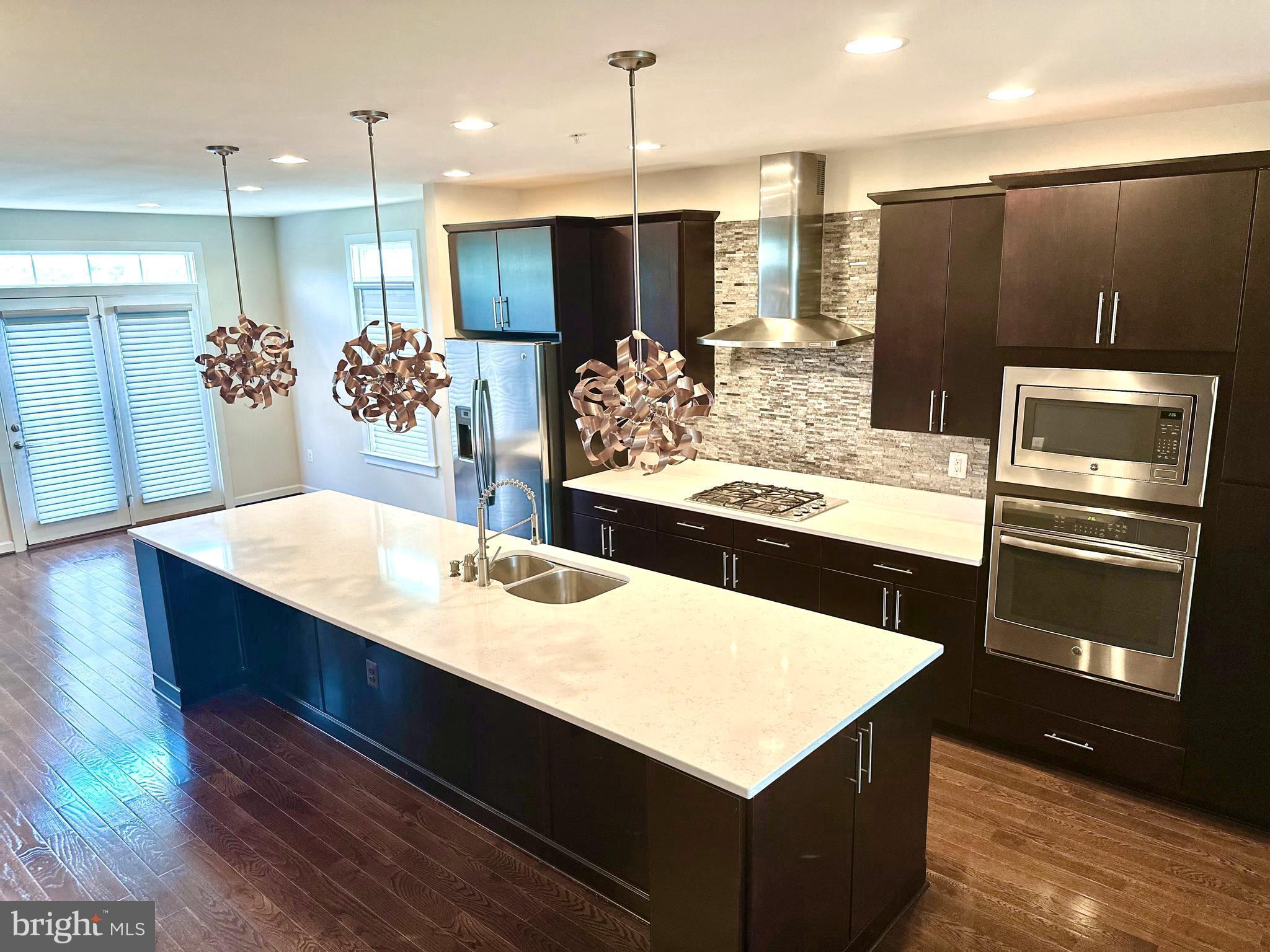 ONE LOUDOUN - Residential Lease